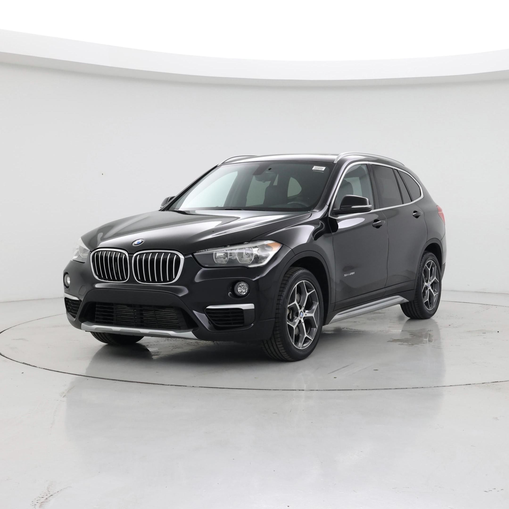 Thumbnail: 2018 BMW X1 - 4
