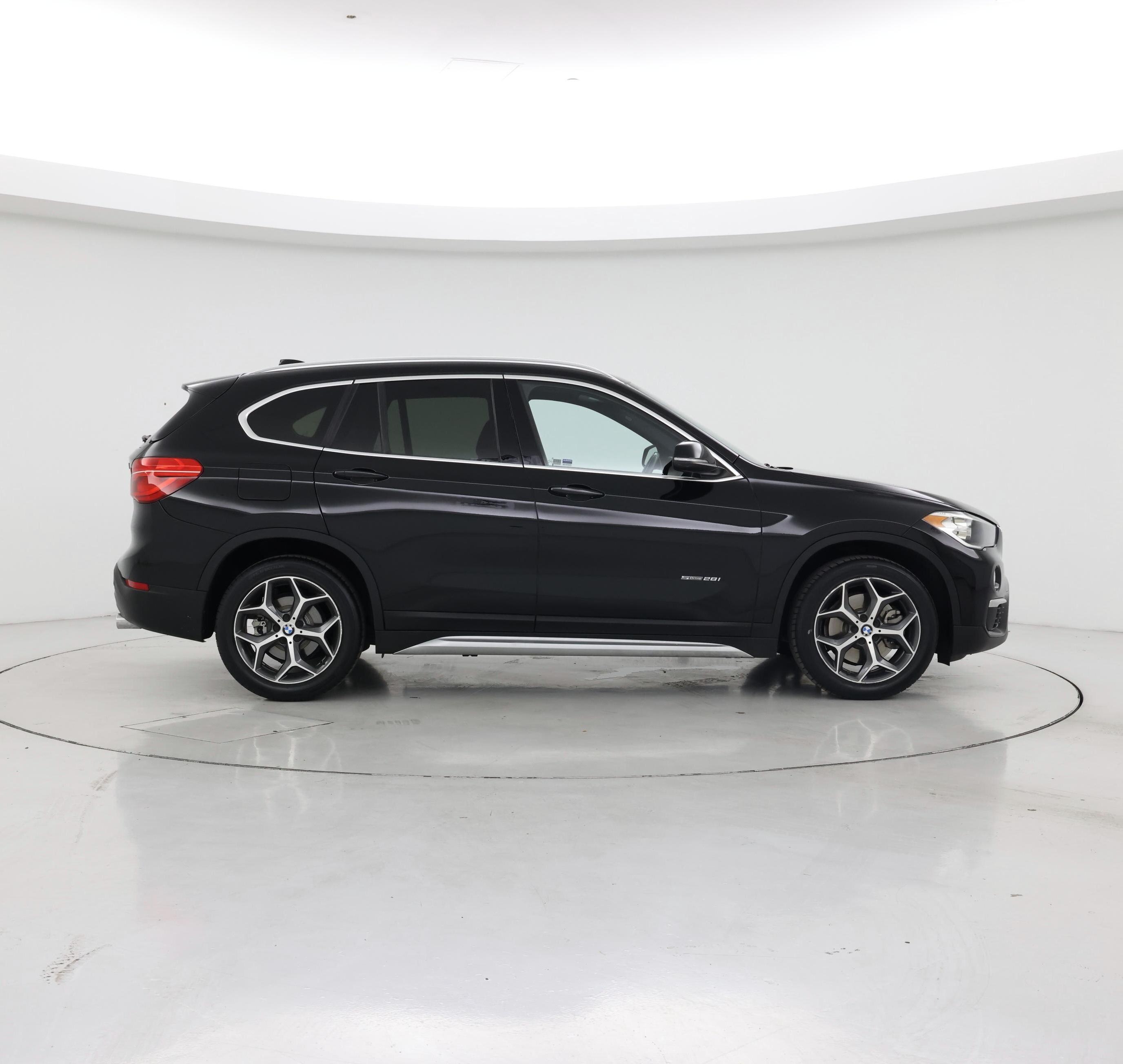 Thumbnail: 2018 BMW X1 - 7