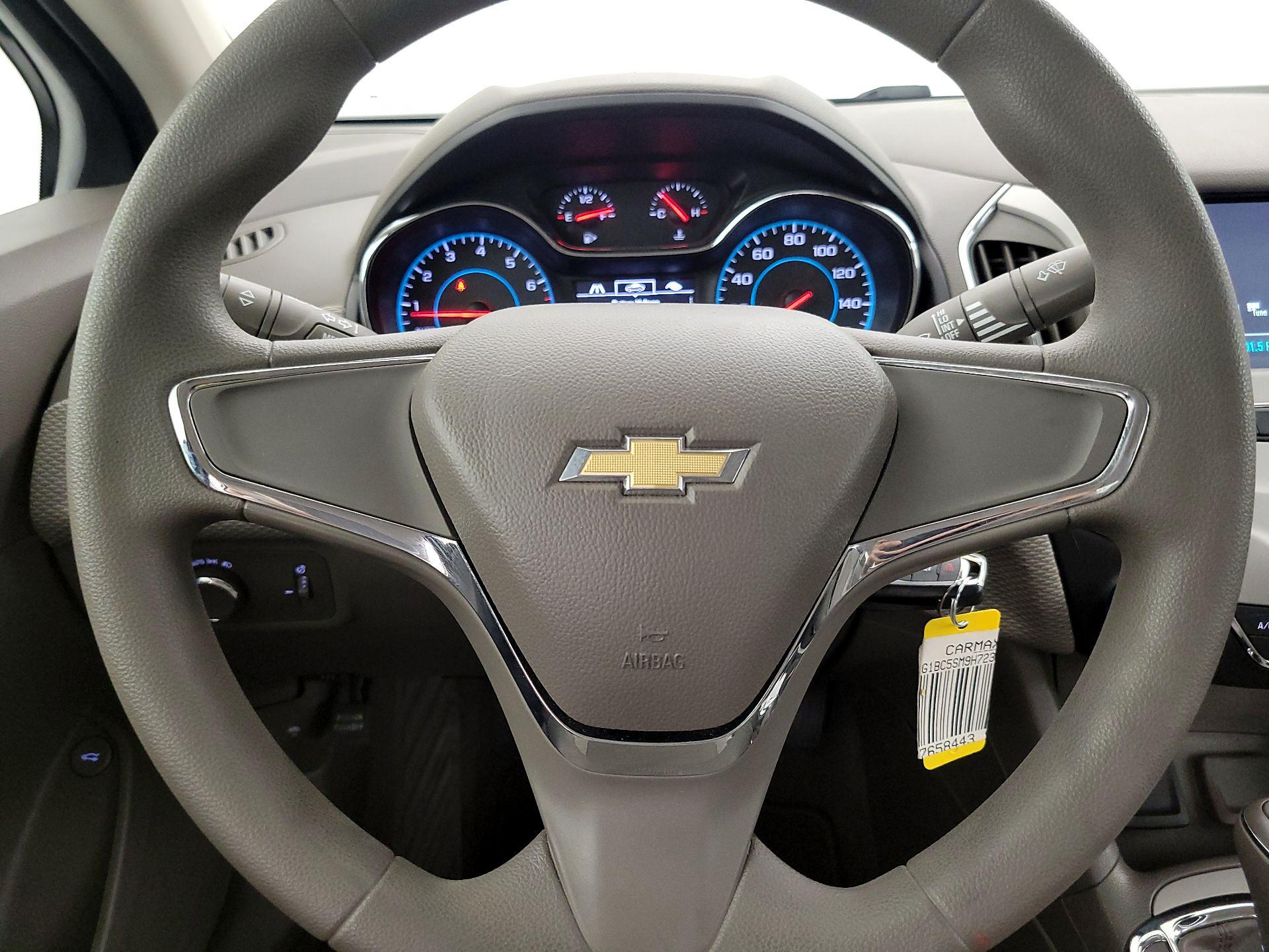 Thumbnail: 2017 Chevrolet Cruze - 10