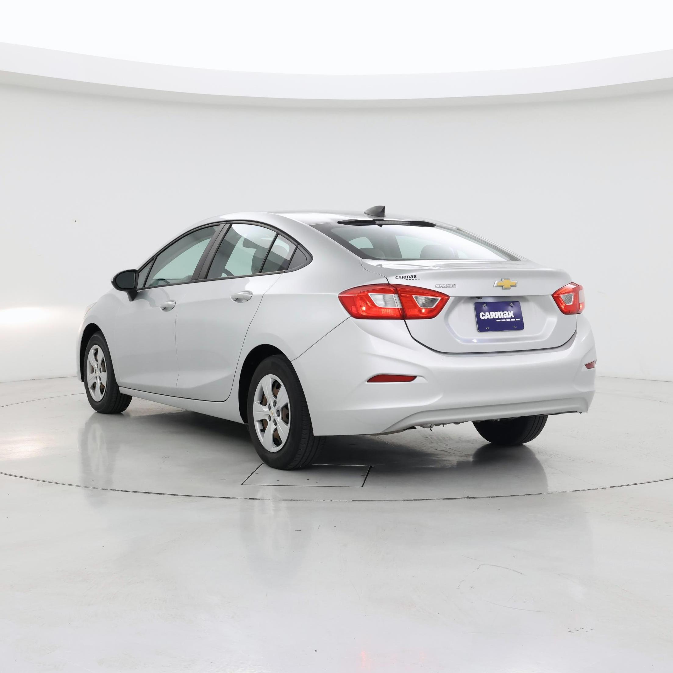 Thumbnail: 2017 Chevrolet Cruze - 2