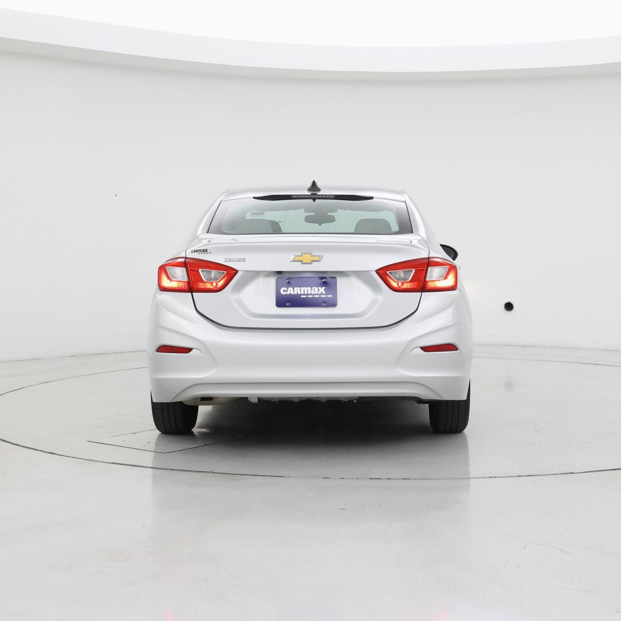 Thumbnail: 2017 Chevrolet Cruze - 6