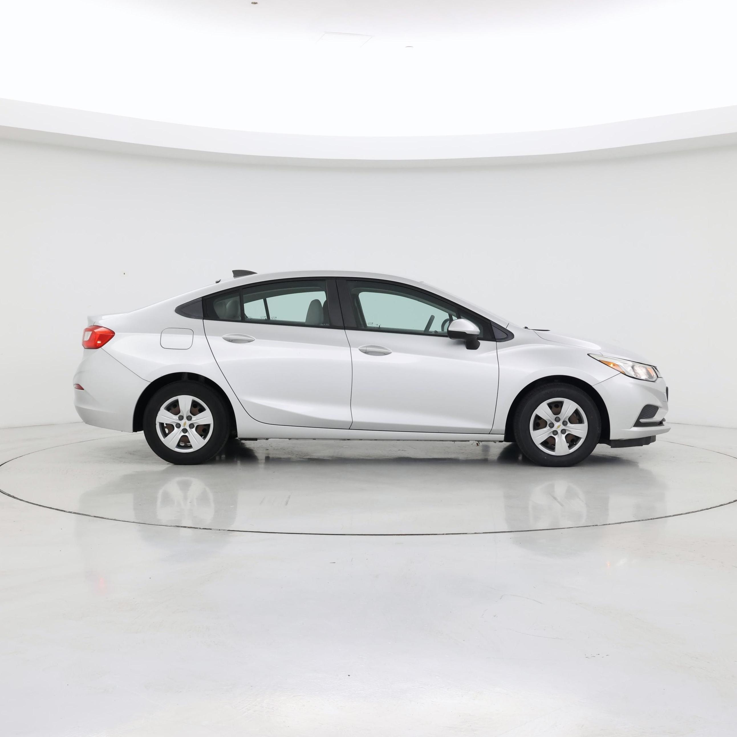 Thumbnail: 2017 Chevrolet Cruze - 7