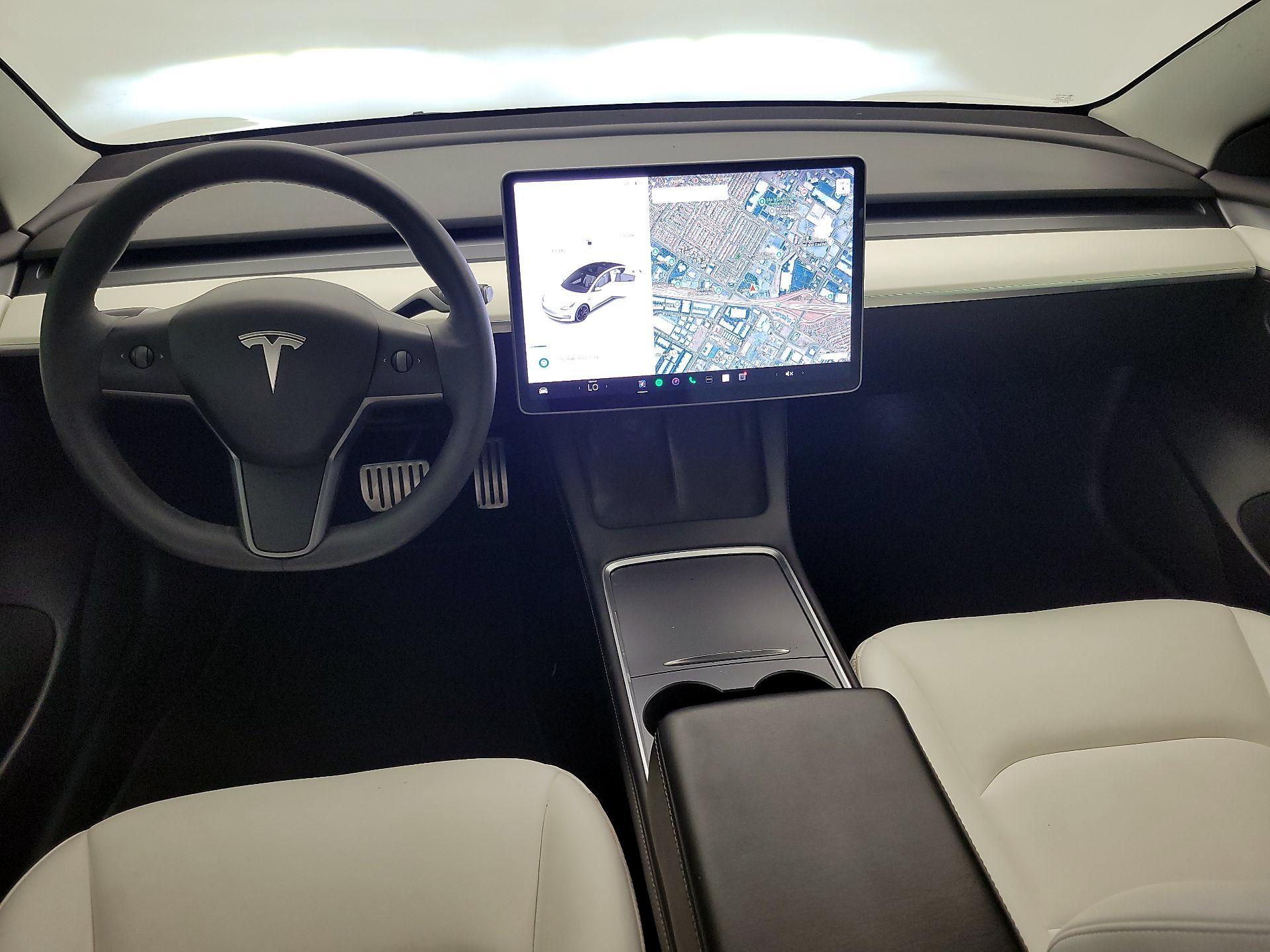 Thumbnail: 2022 Tesla Model 3 - 9