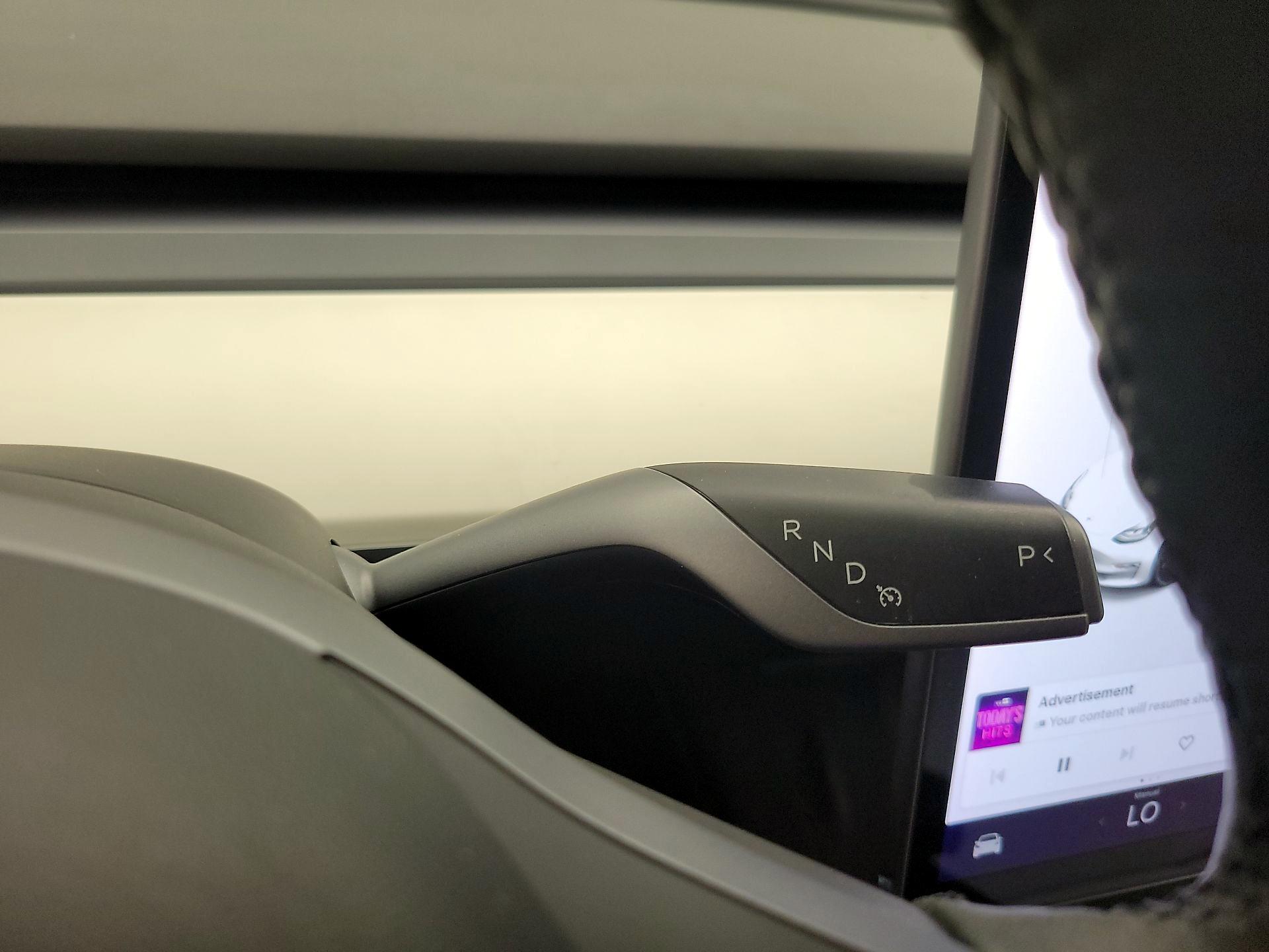 Thumbnail: 2022 Tesla Model 3 - 17
