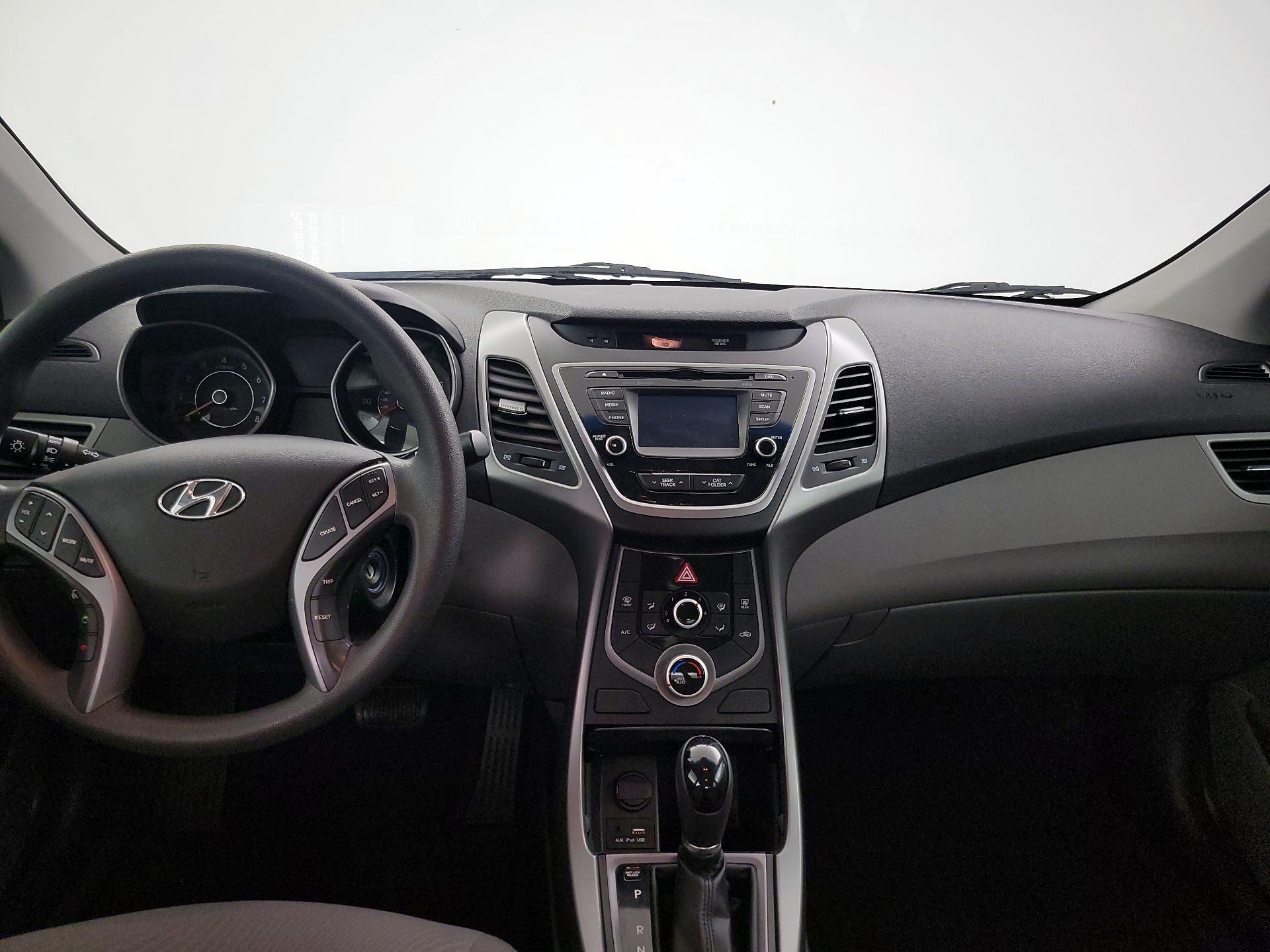 Thumbnail: 2016 Hyundai Elantra - 9