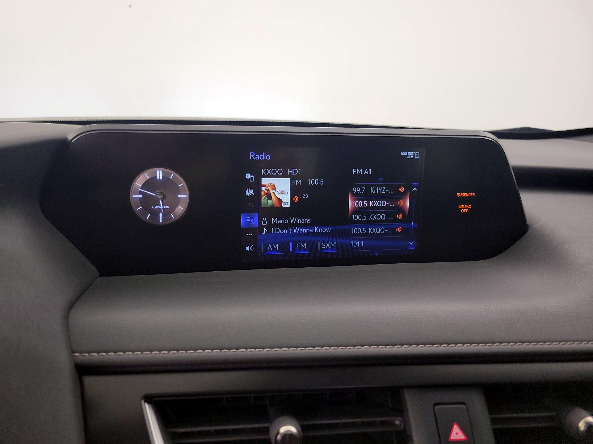 Thumbnail: 2022 Lexus UX - 15