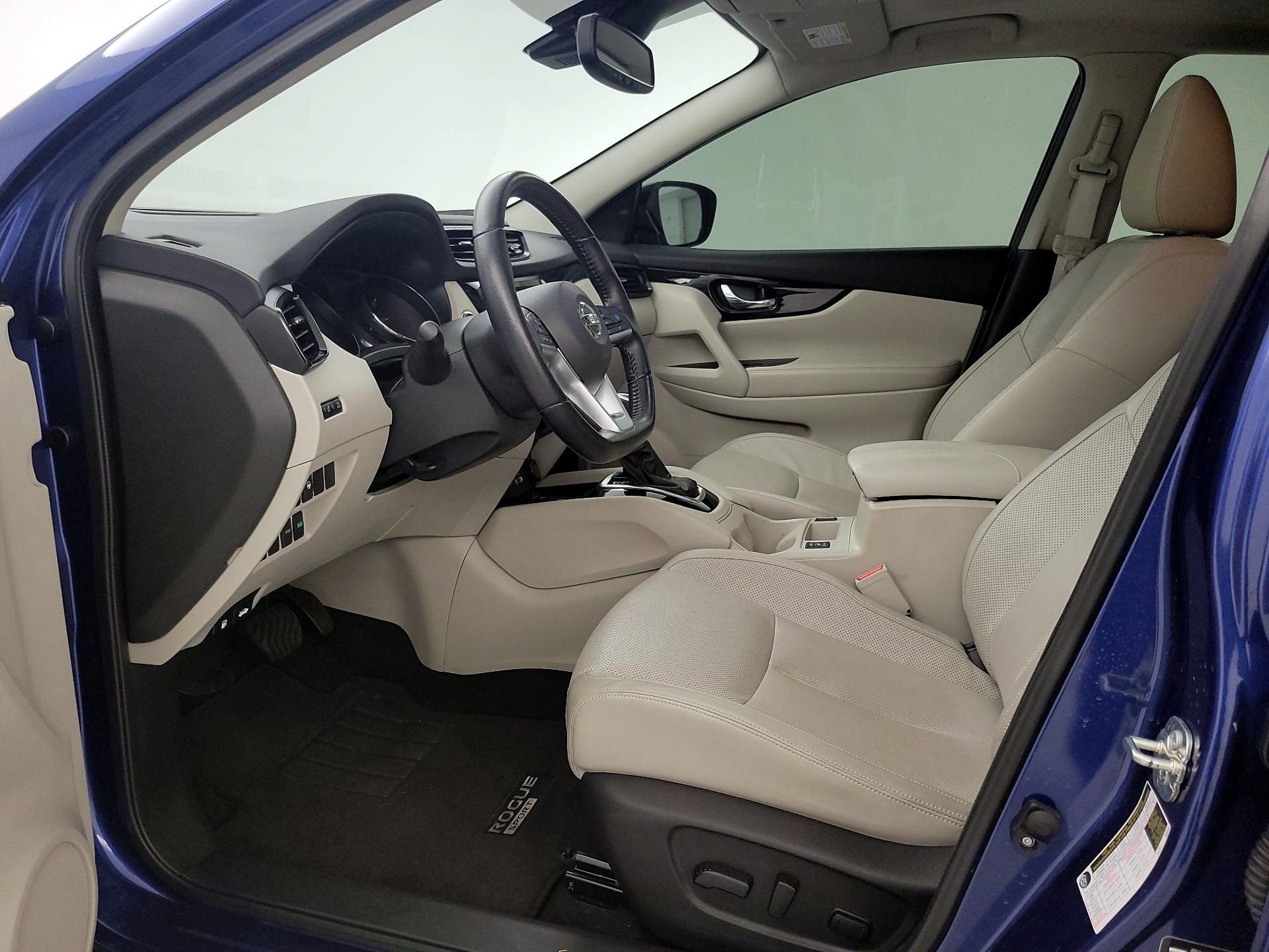 Thumbnail: 2021 Nissan Rogue Sport - 11