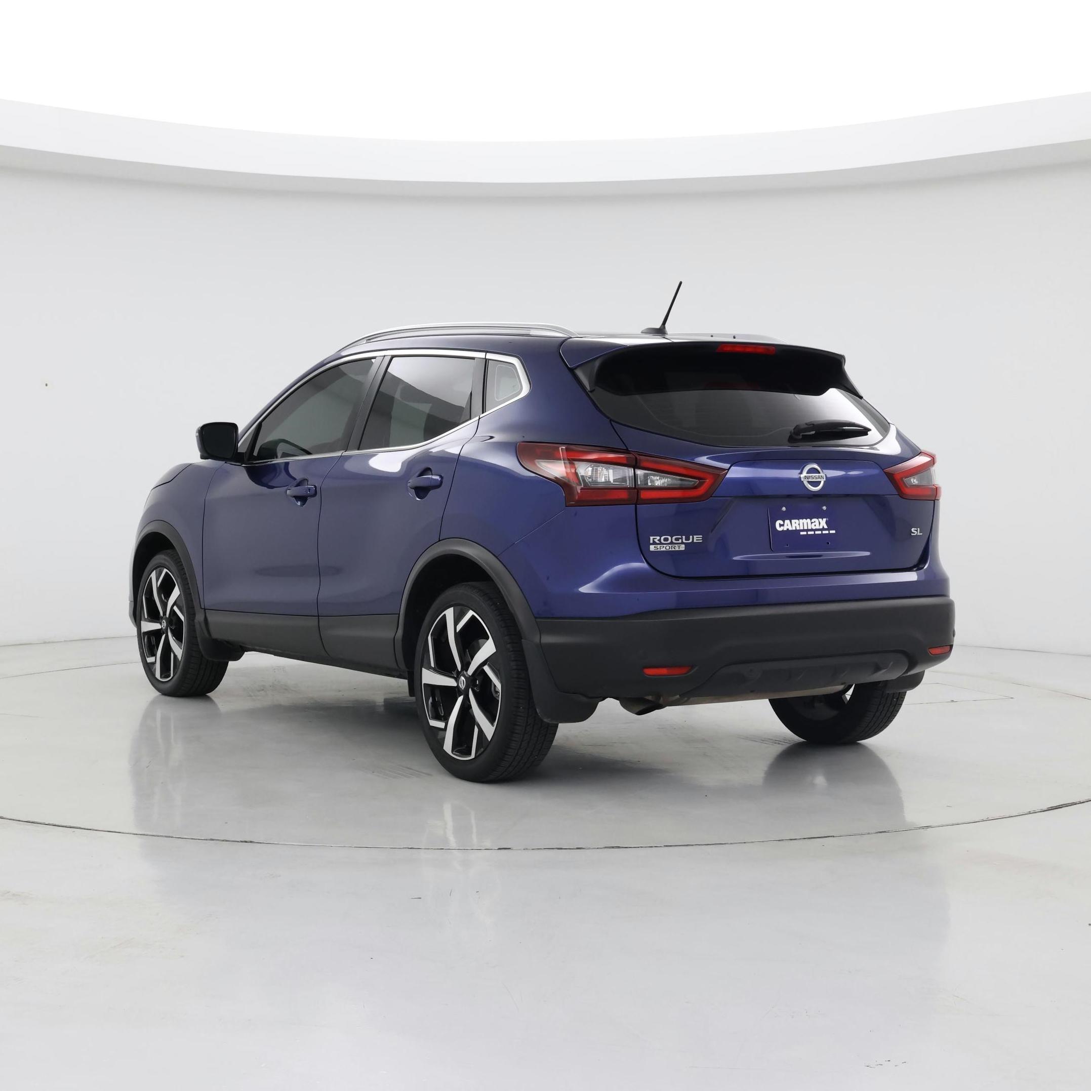 Thumbnail: 2021 Nissan Rogue Sport - 2