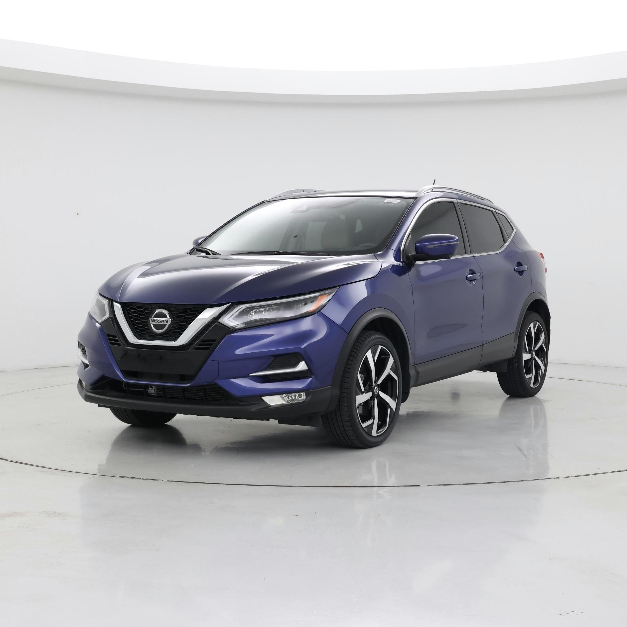 Thumbnail: 2021 Nissan Rogue Sport - 4