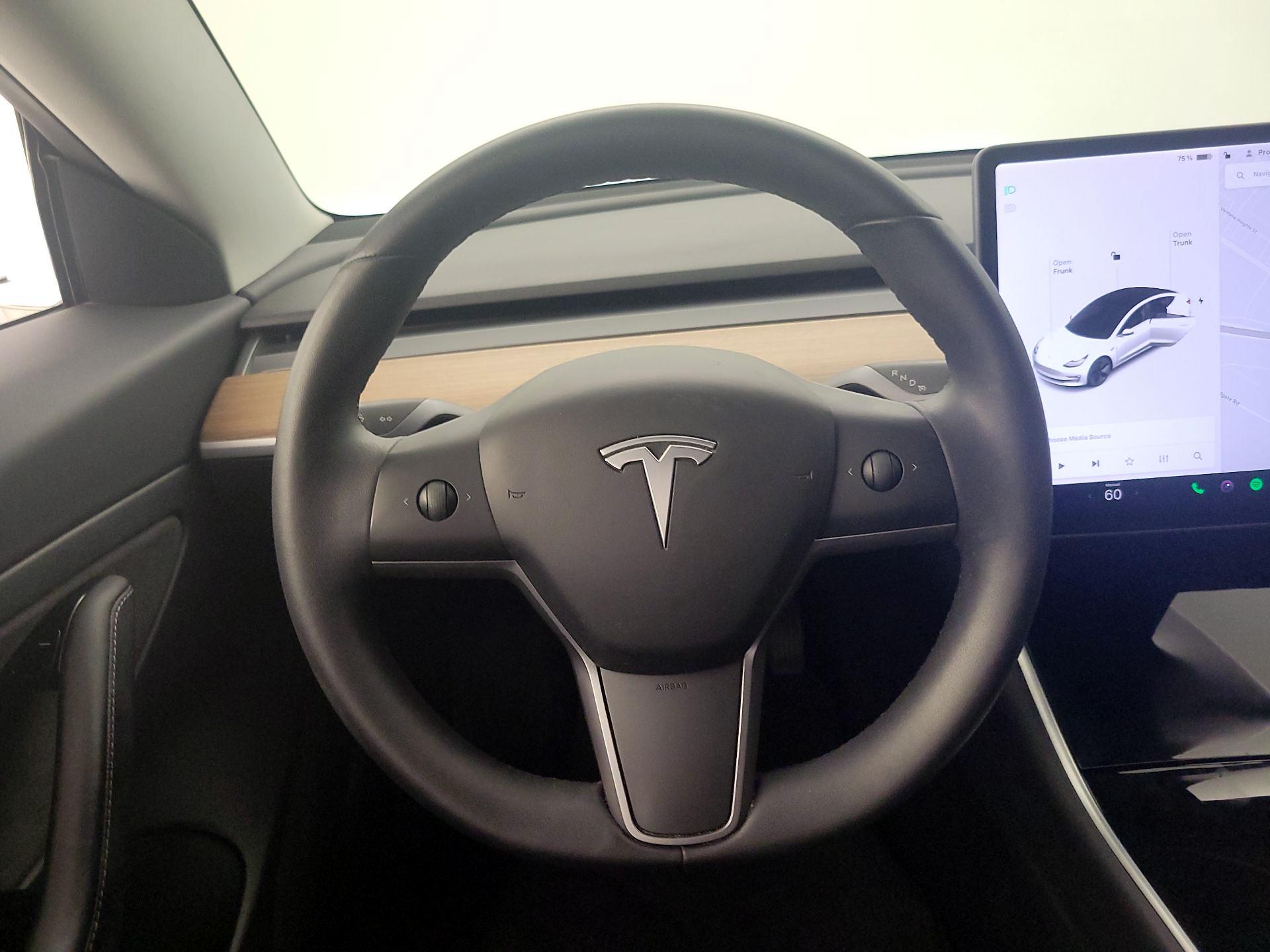 Thumbnail: 2020 Tesla Model 3 - 10