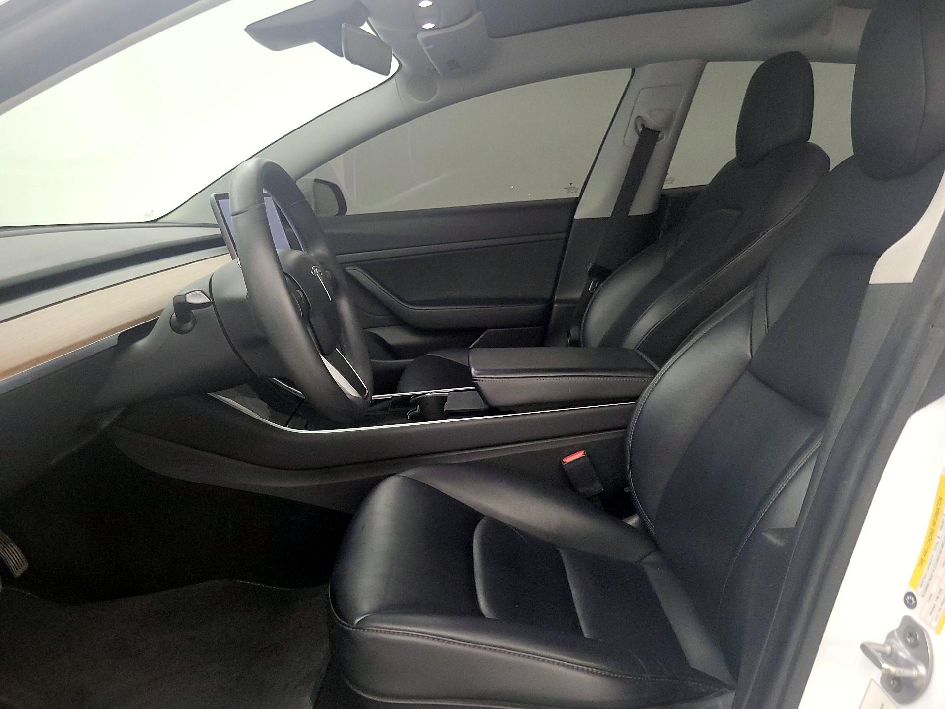 Thumbnail: 2020 Tesla Model 3 - 11