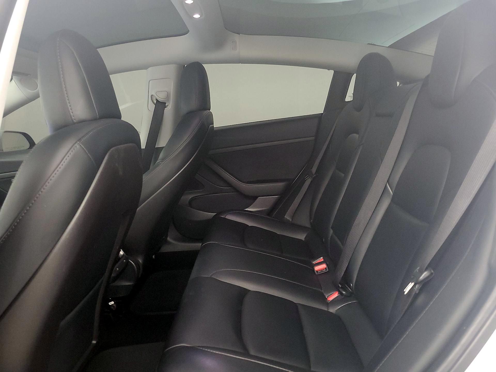 Thumbnail: 2020 Tesla Model 3 - 19