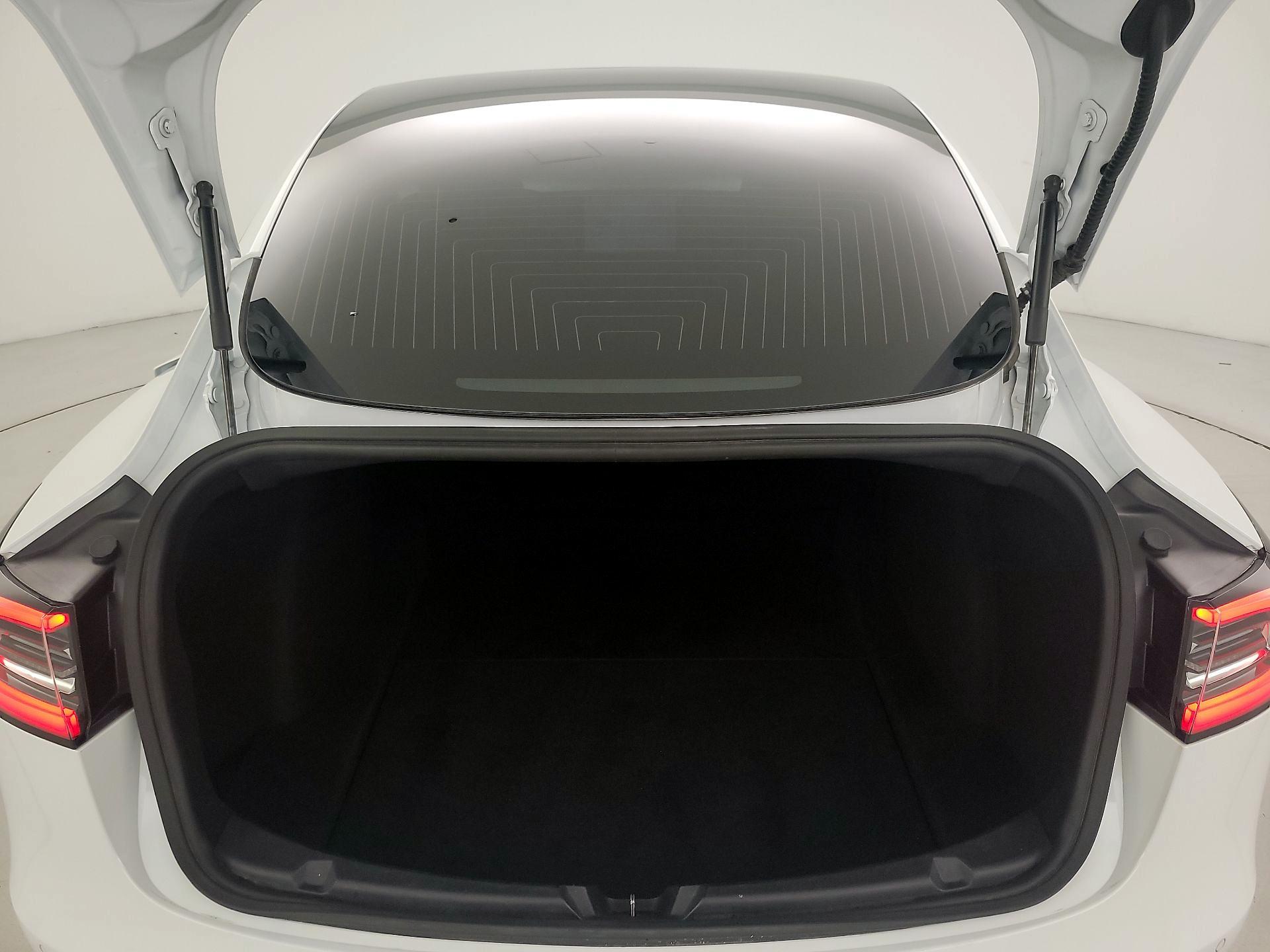 Thumbnail: 2020 Tesla Model 3 - 20