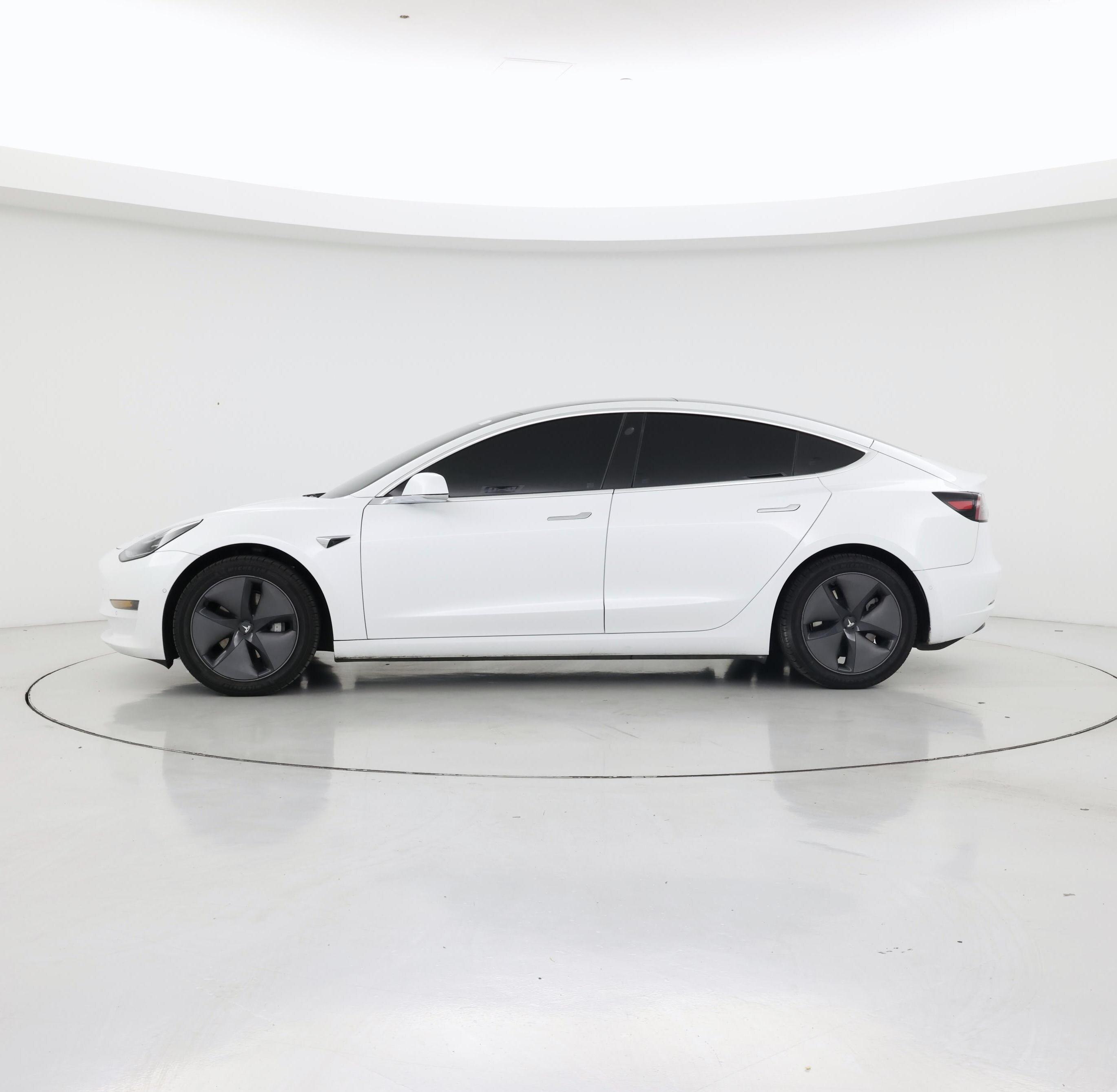 Thumbnail: 2020 Tesla Model 3 - 3
