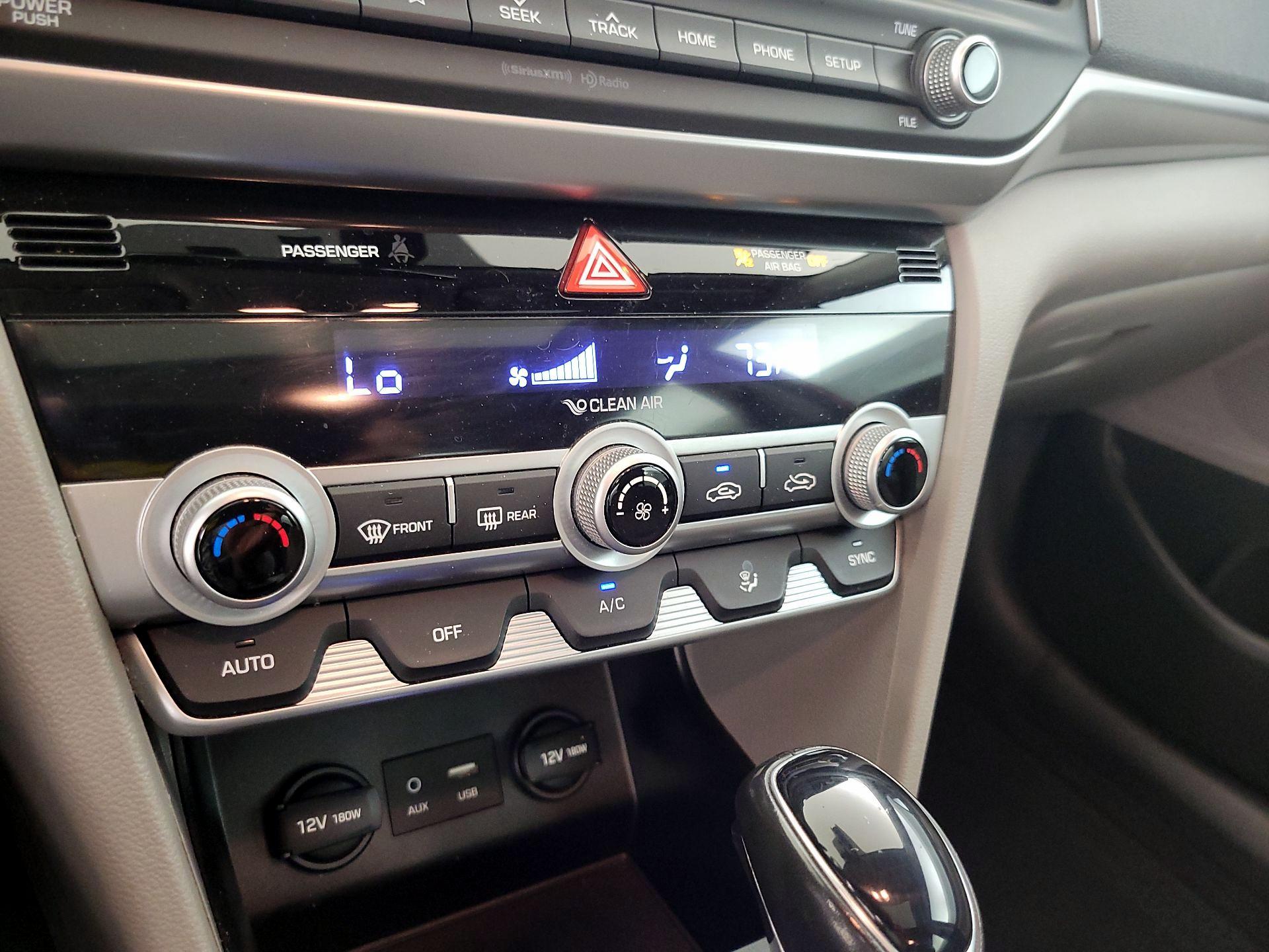 Thumbnail: 2020 Hyundai Elantra - 16