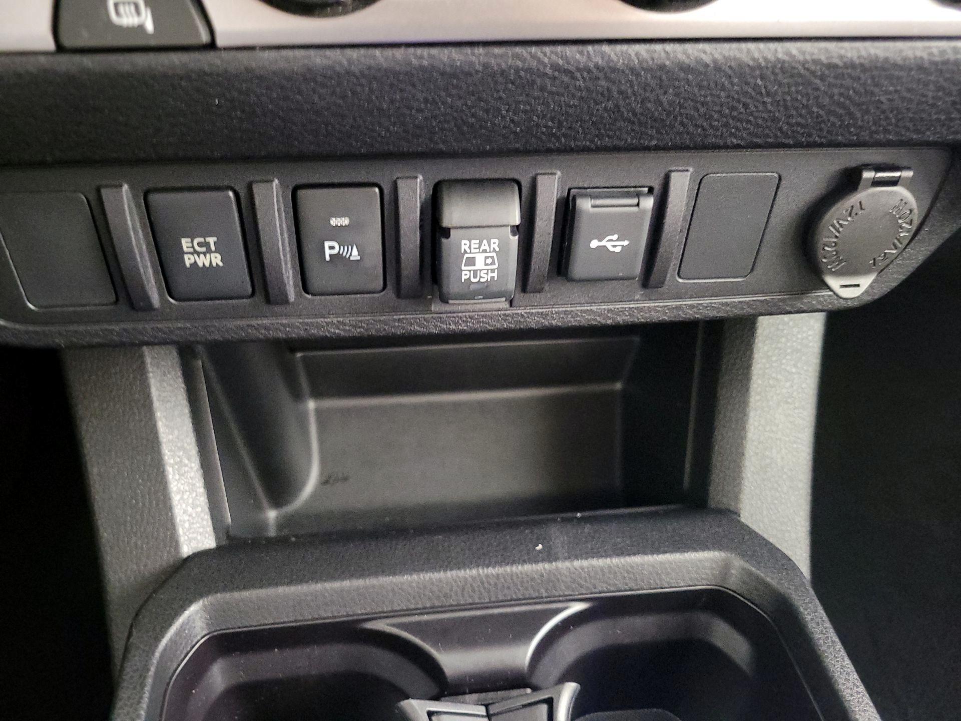 Thumbnail: 2023 Toyota Tacoma - 19