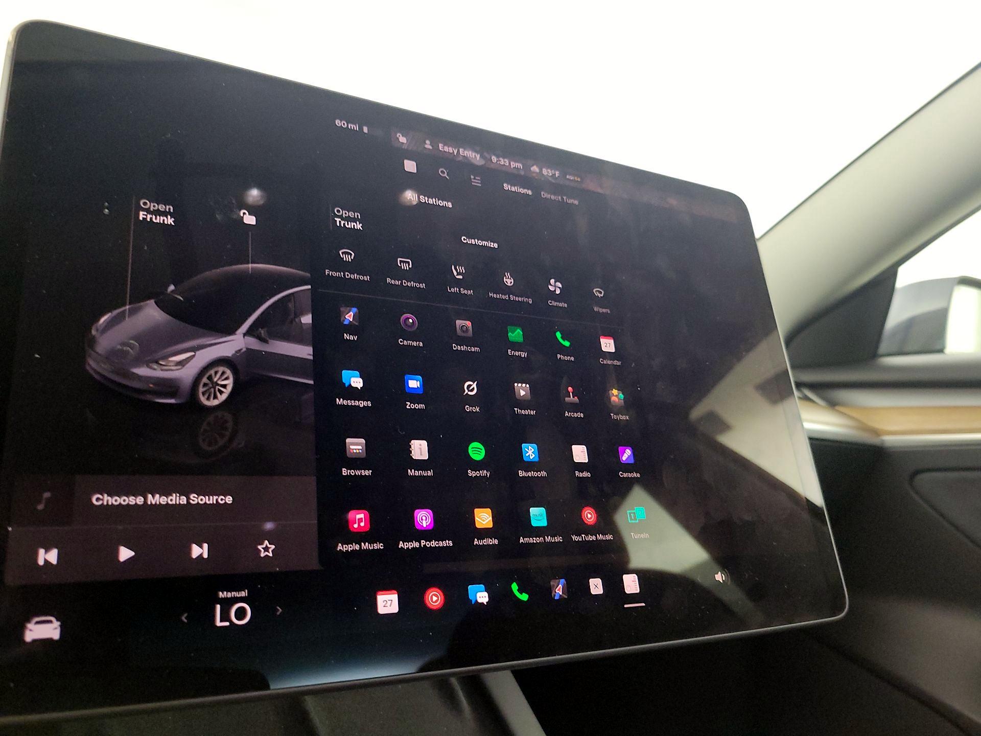 Thumbnail: 2022 Tesla Model 3 - 15