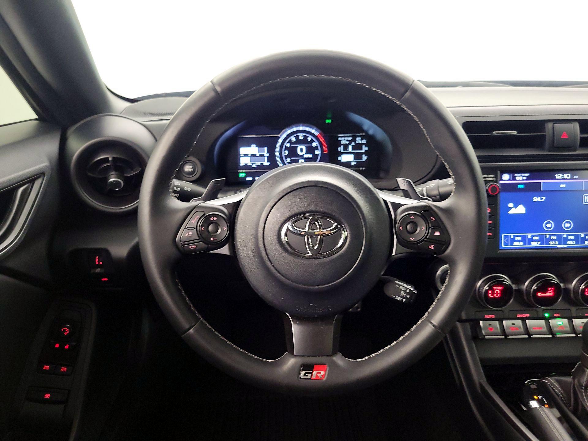 Thumbnail: 2023 Toyota GR86 - 10