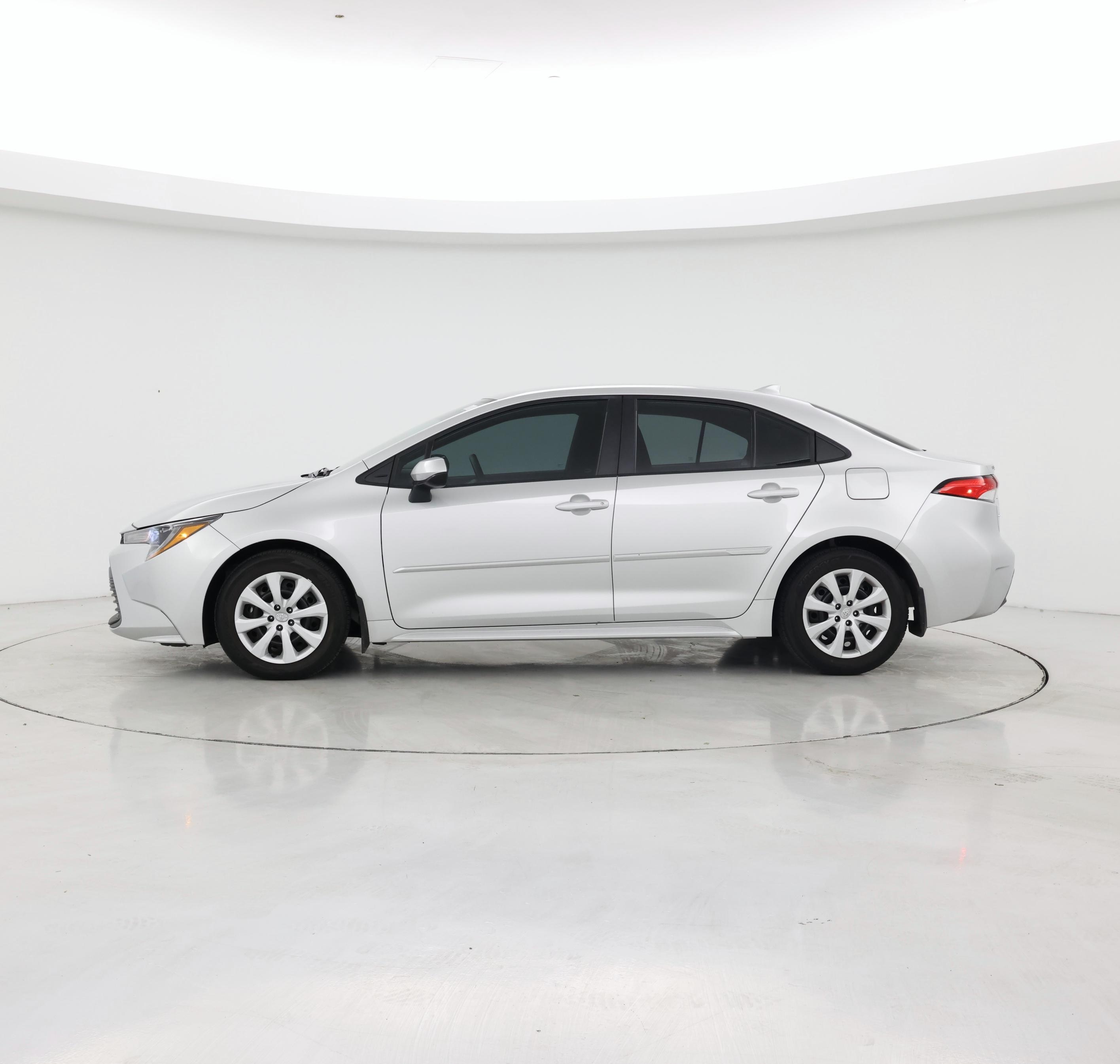 Thumbnail: 2024 Toyota Corolla - 3