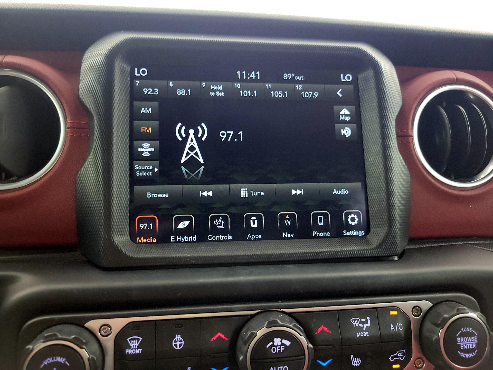 Thumbnail: 2023 Jeep Wrangler - 16
