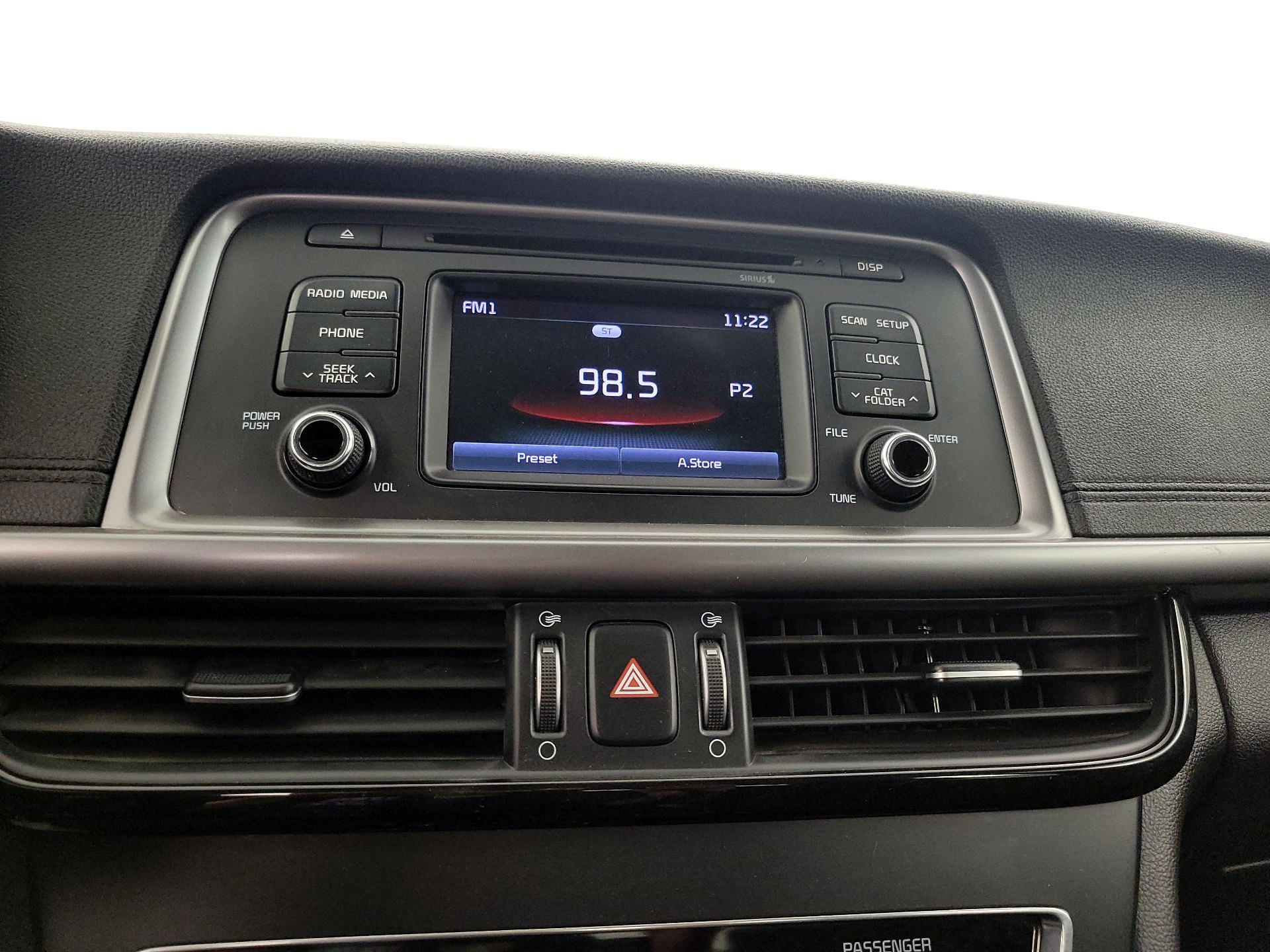 Thumbnail: 2016 Kia Optima - 15