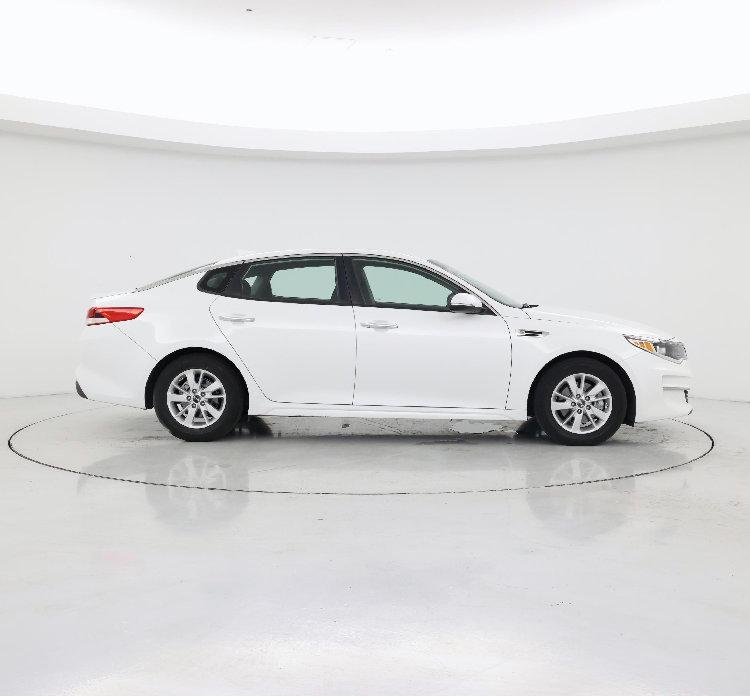 Thumbnail: 2016 Kia Optima - 7