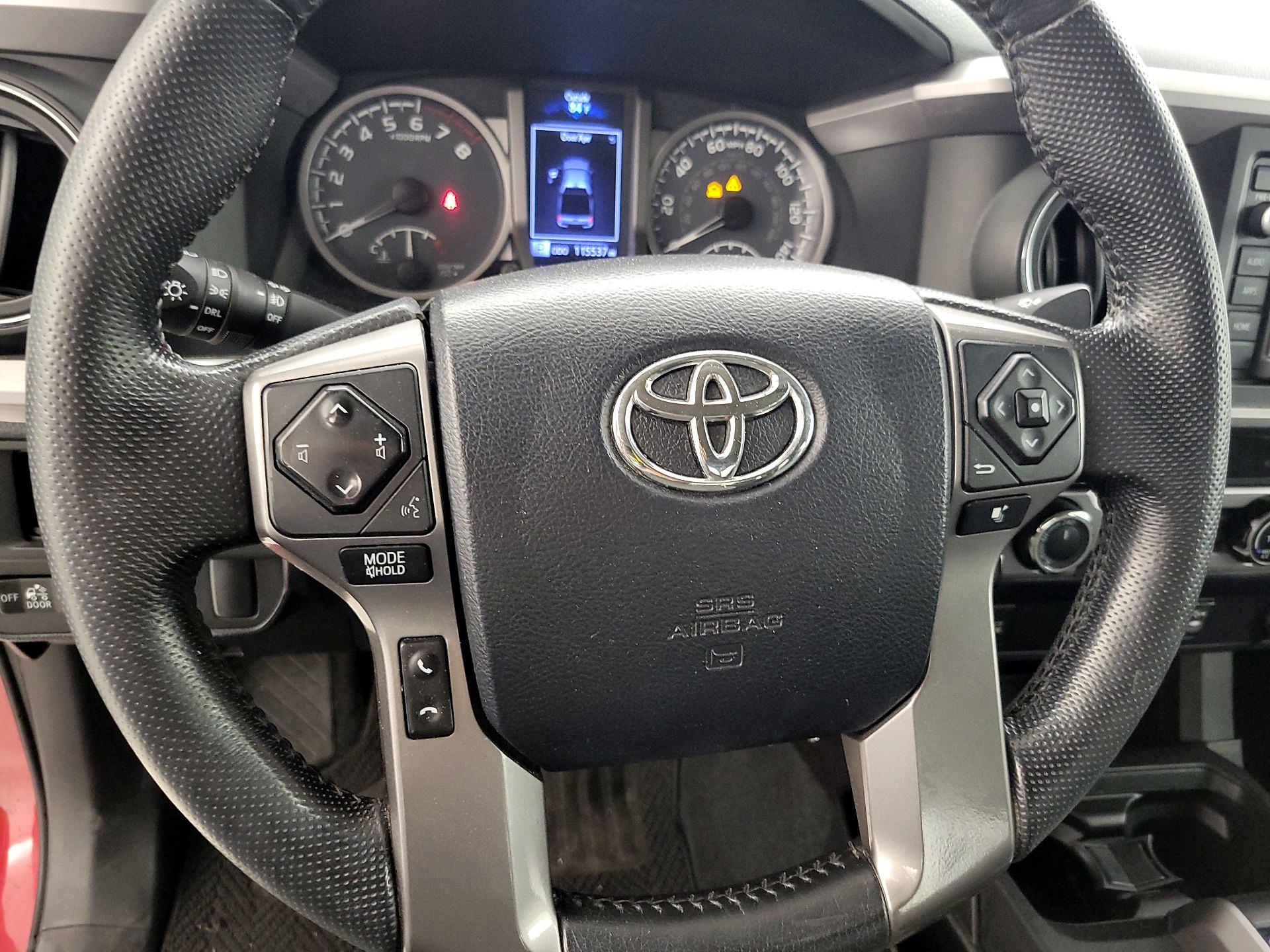 Thumbnail: 2016 Toyota Tacoma - 10