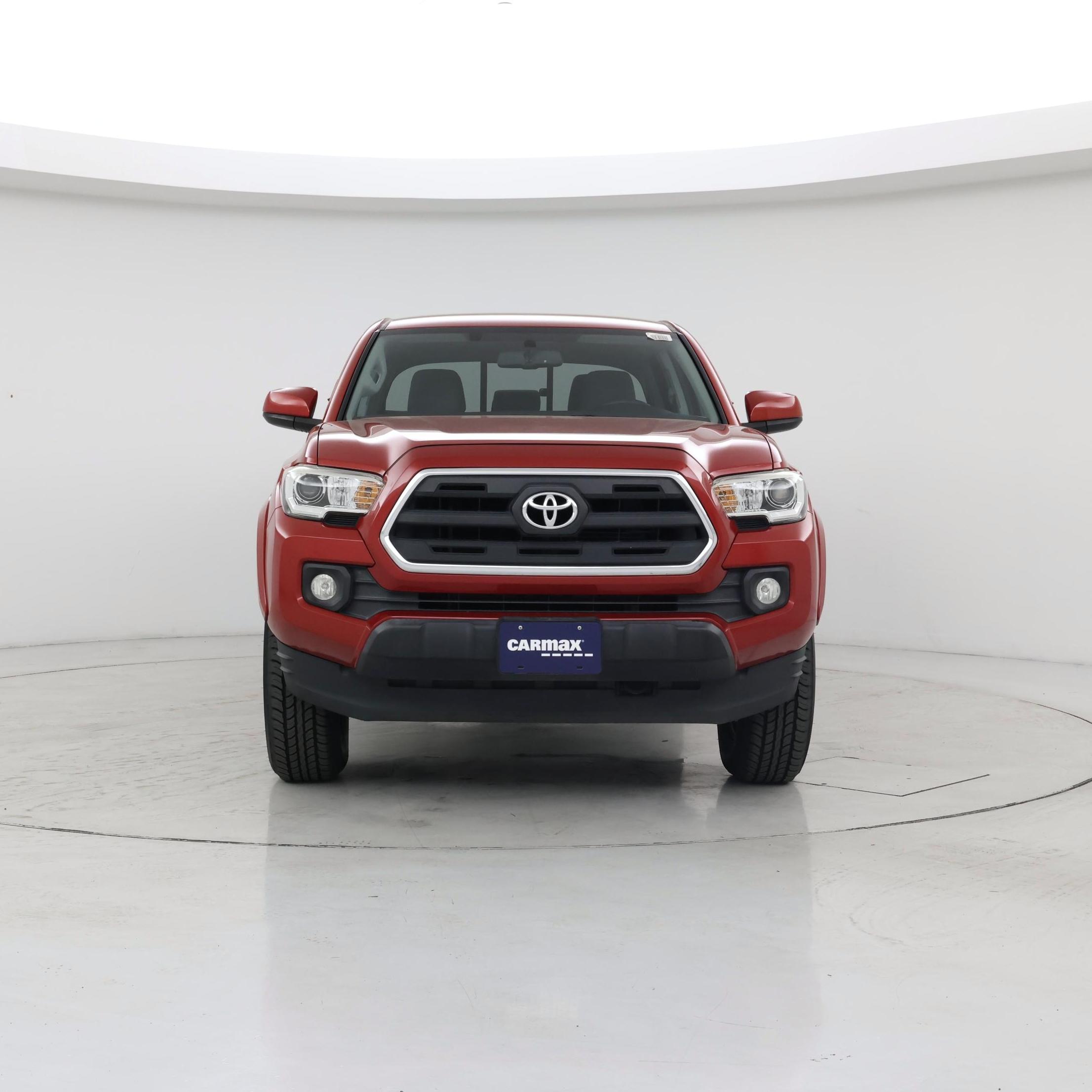 Thumbnail: 2016 Toyota Tacoma - 5