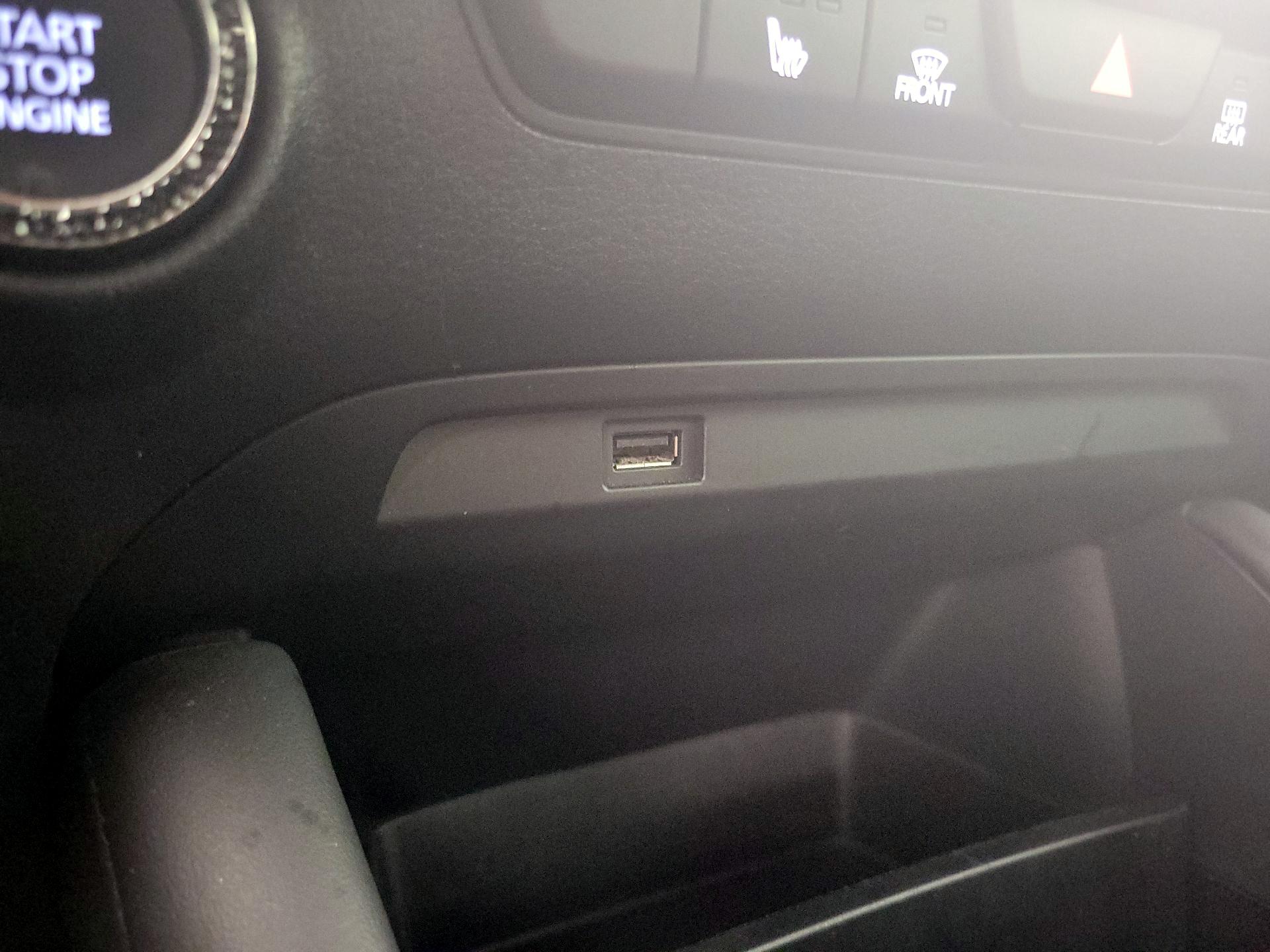 Thumbnail: 2019 Mazda Mazda3 - 18