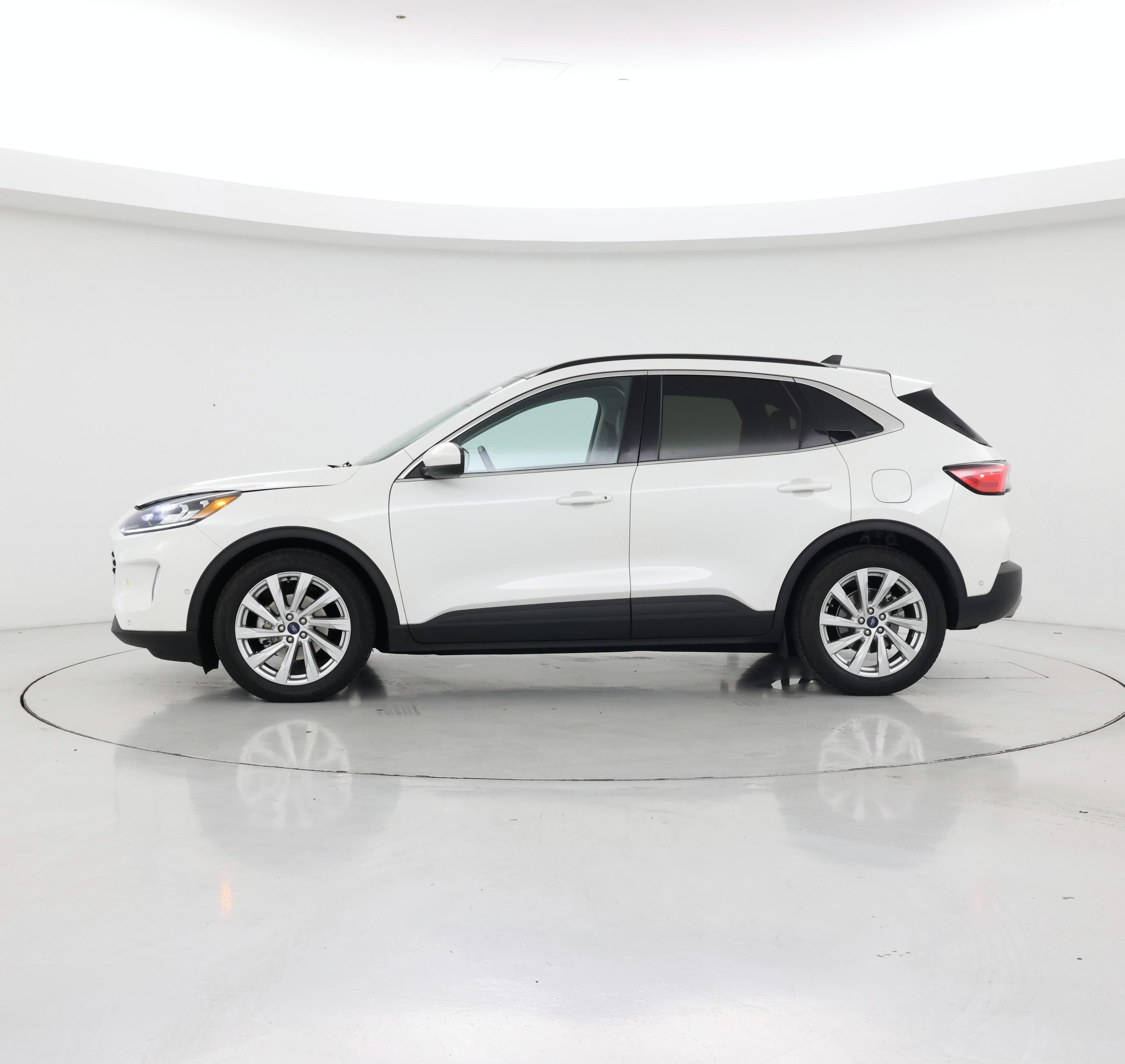 Thumbnail: 2021 Ford Escape - 3