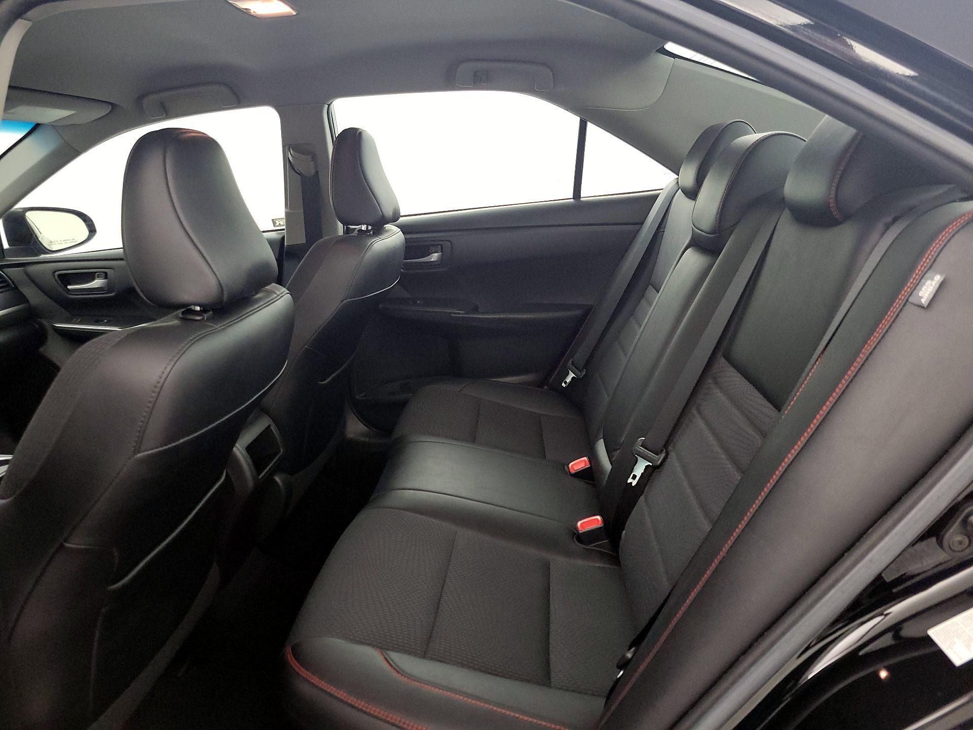 Thumbnail: 2016 Toyota Camry - 19