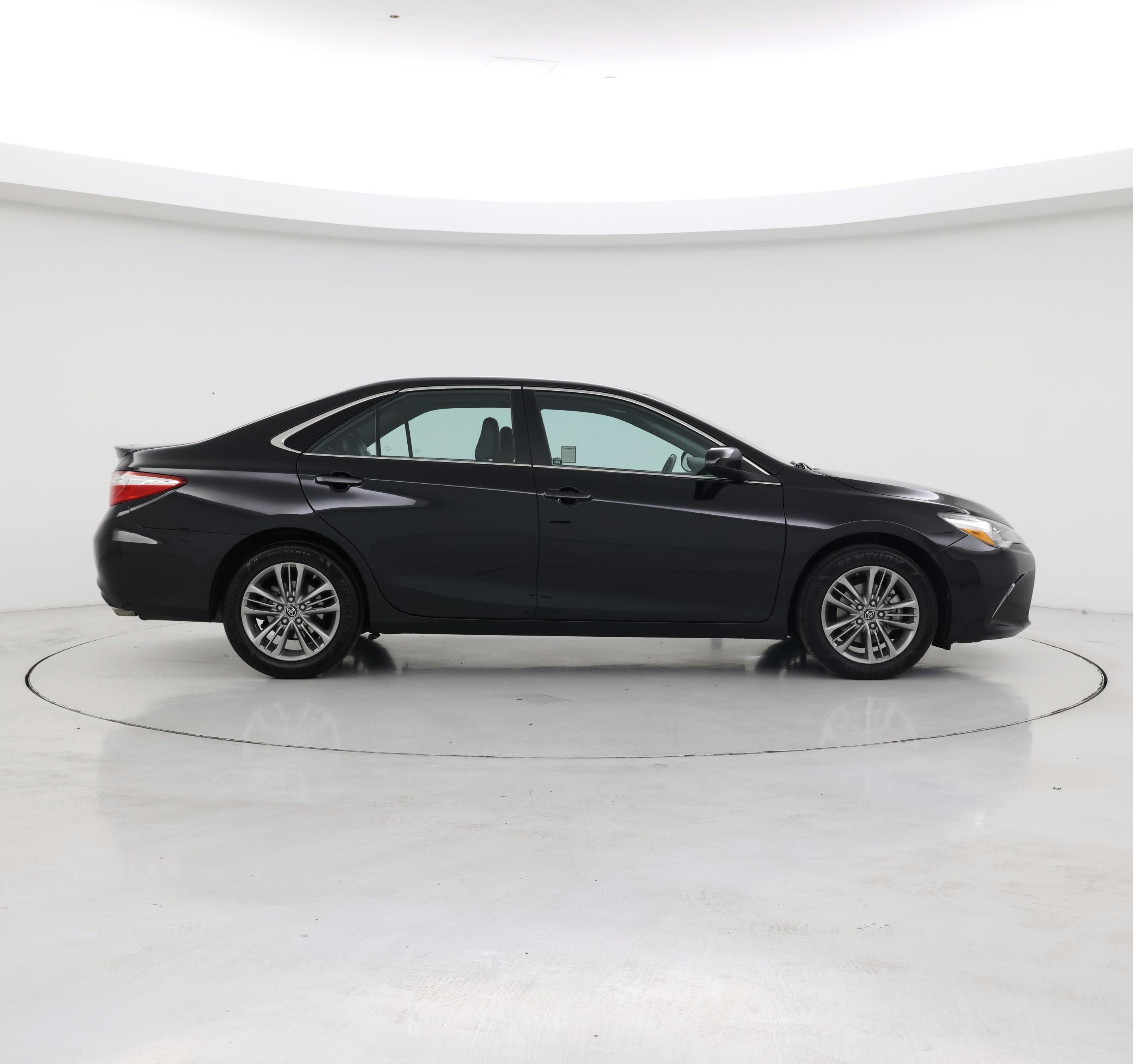 Thumbnail: 2016 Toyota Camry - 7