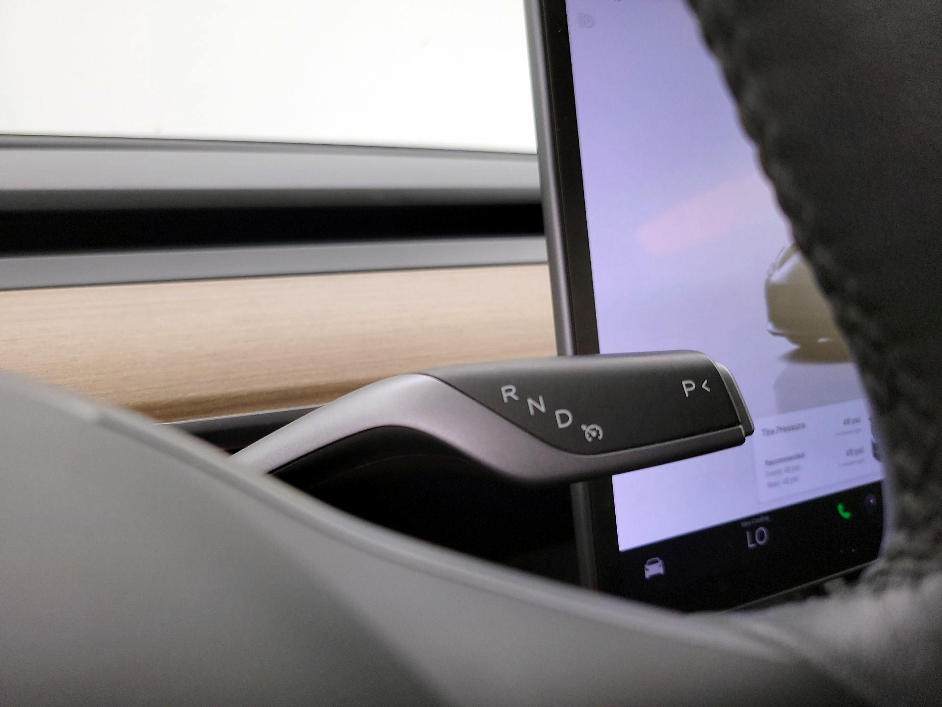 Thumbnail: 2022 Tesla Model 3 - 17