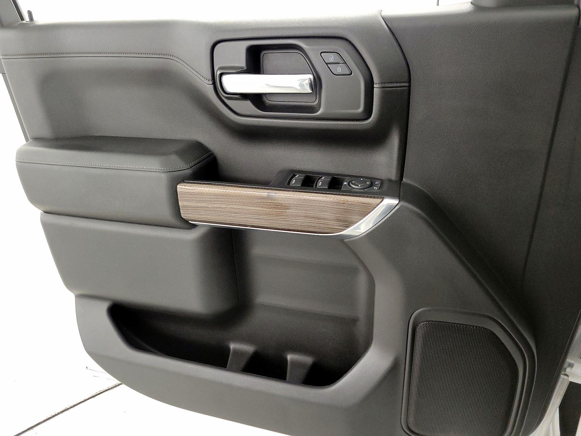 Thumbnail: 2019 Chevrolet Silverado 1500 - 12