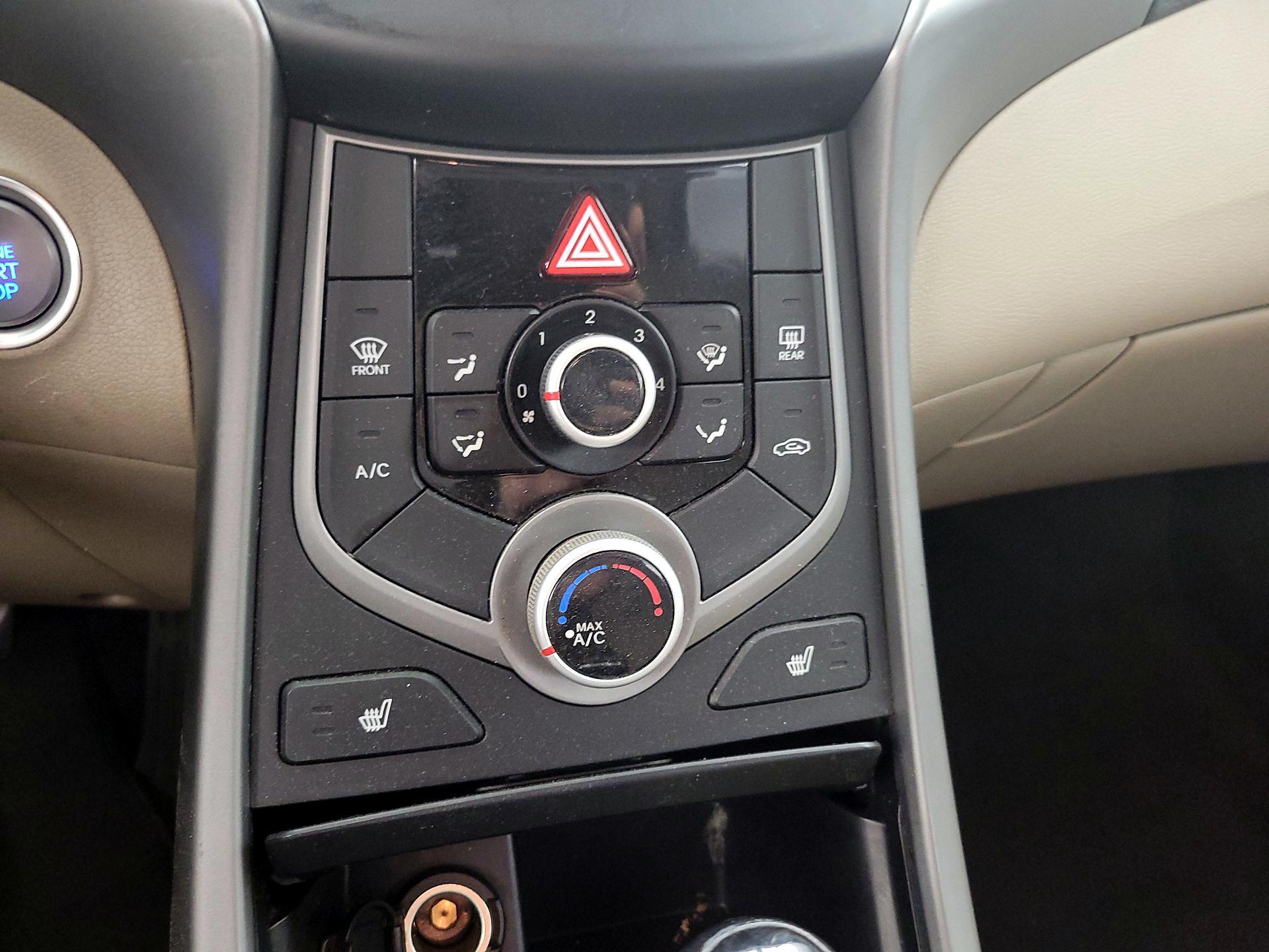 Thumbnail: 2016 Hyundai Elantra - 16