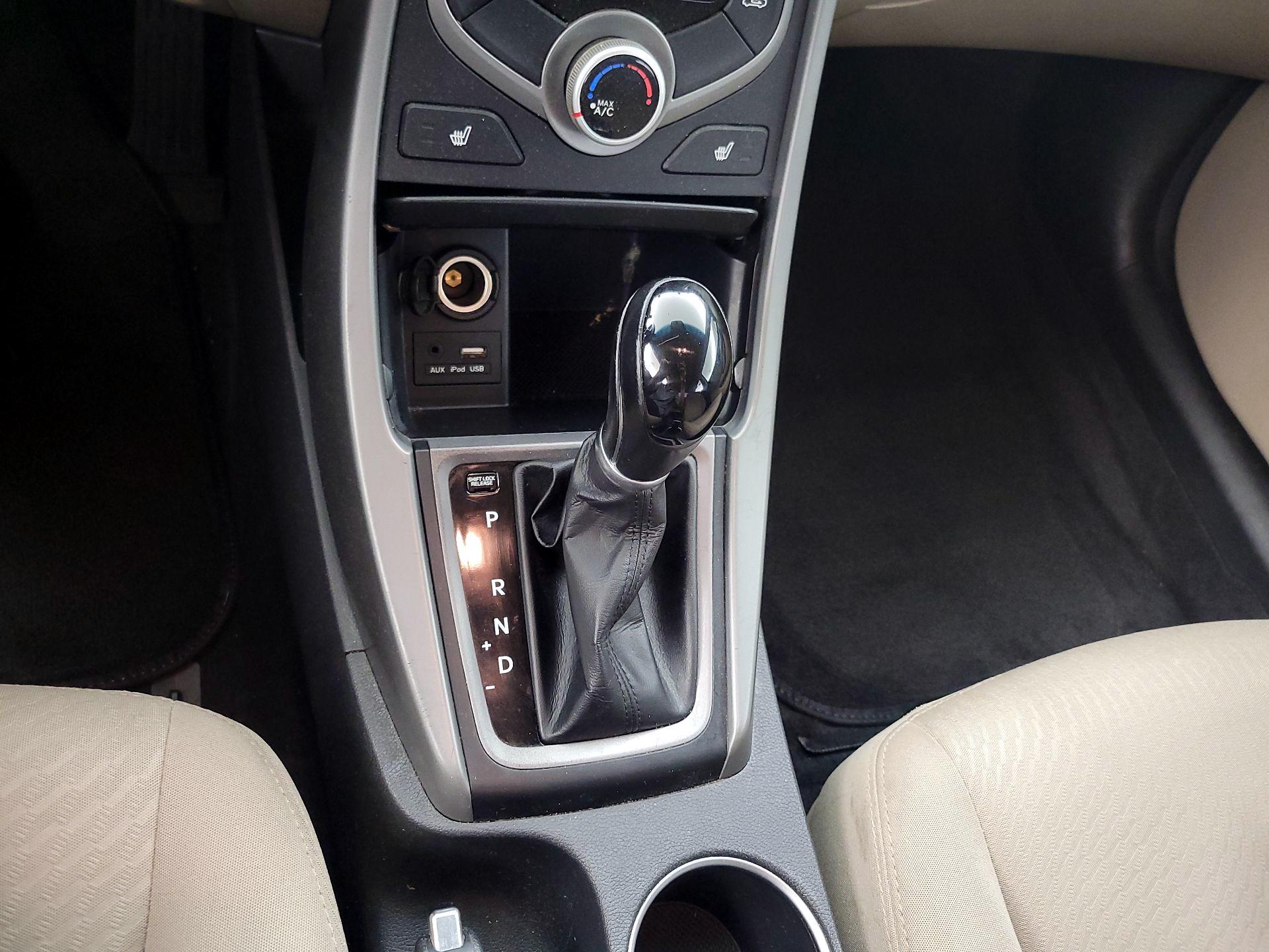 Thumbnail: 2016 Hyundai Elantra - 17