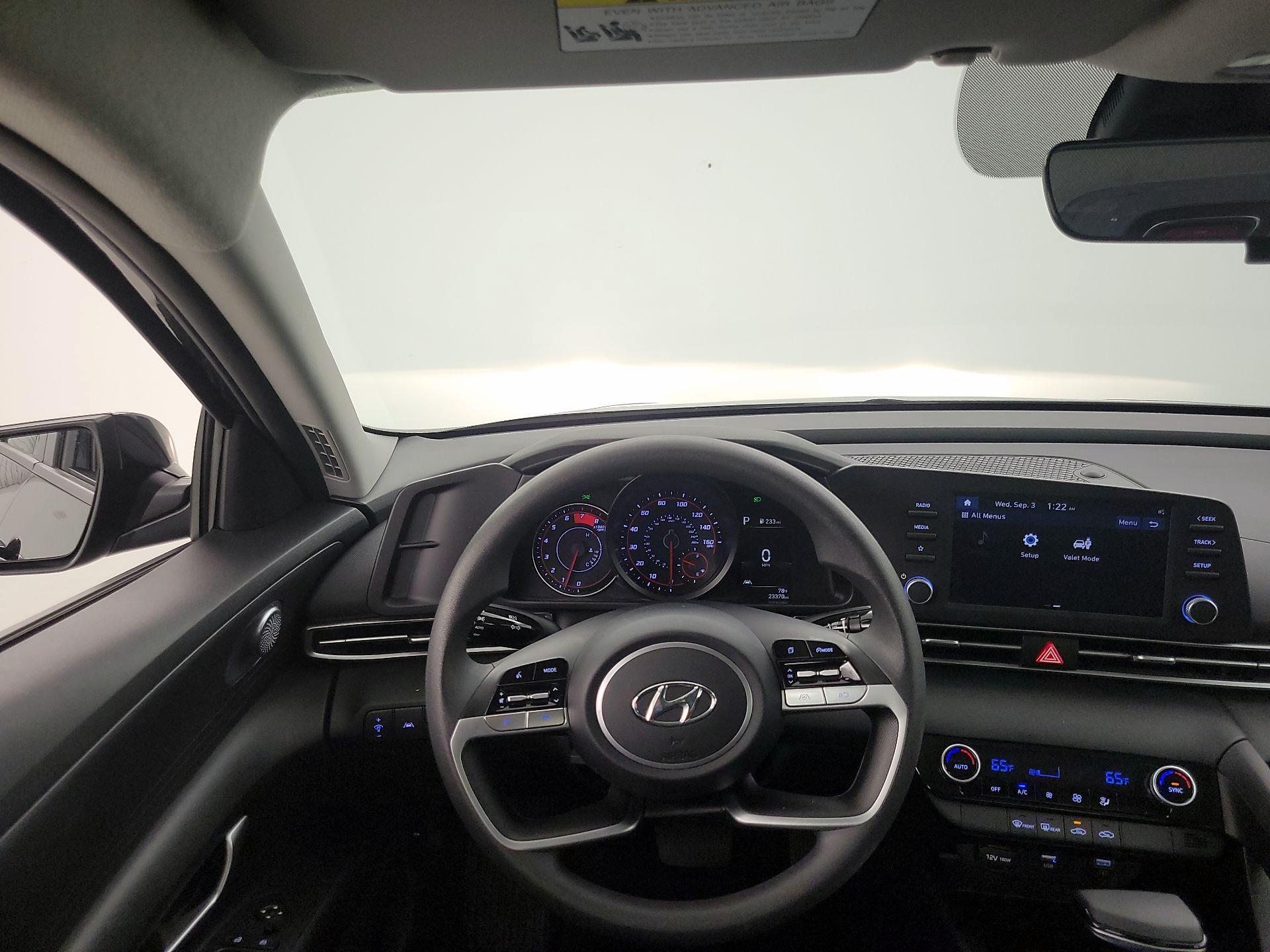 Thumbnail: 2023 Hyundai Elantra - 10