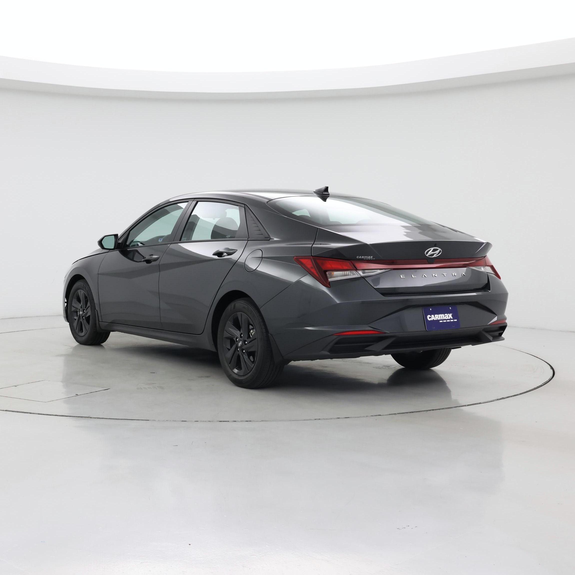Thumbnail: 2023 Hyundai Elantra - 2