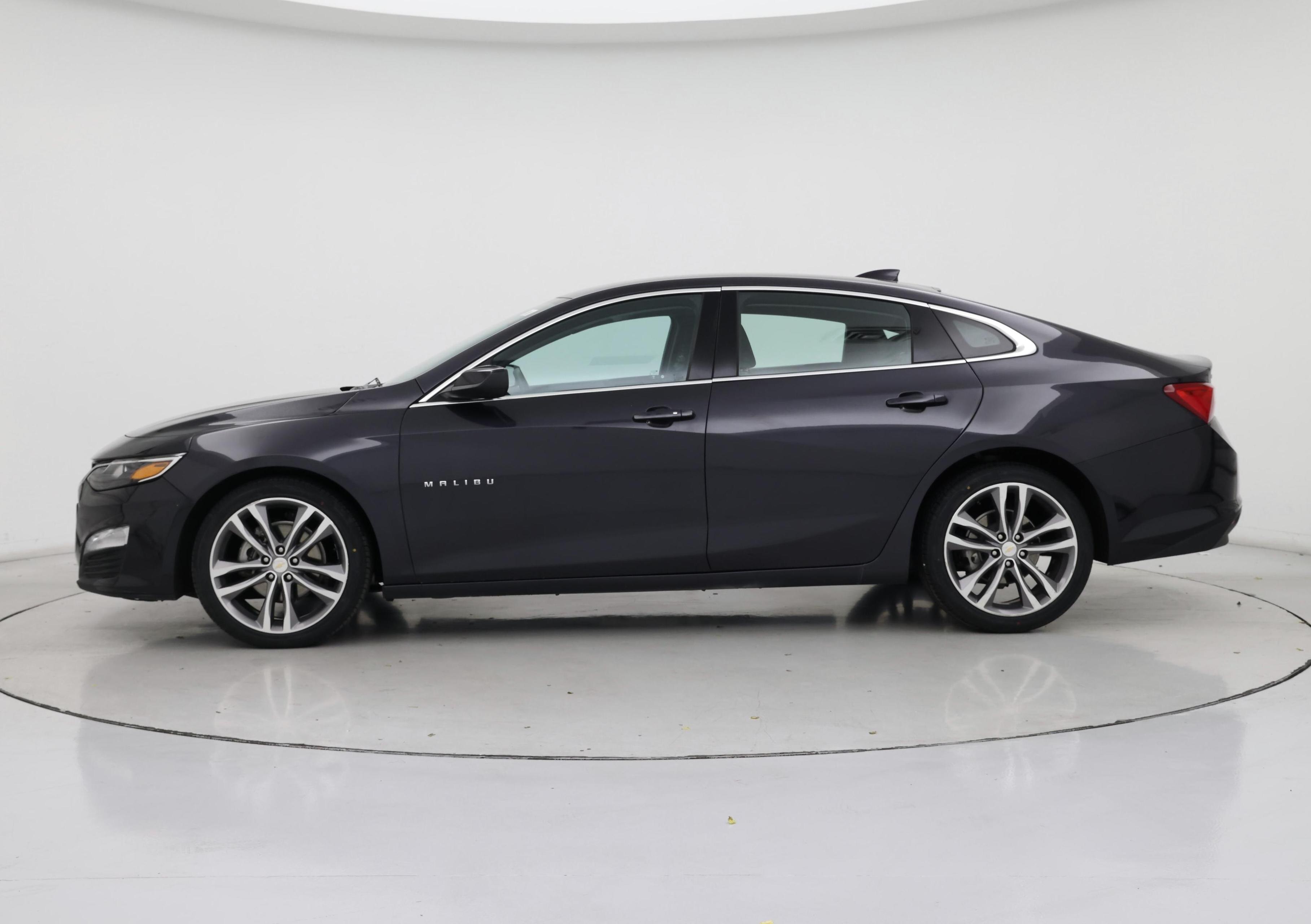 Thumbnail: 2023 Chevrolet Malibu - 3