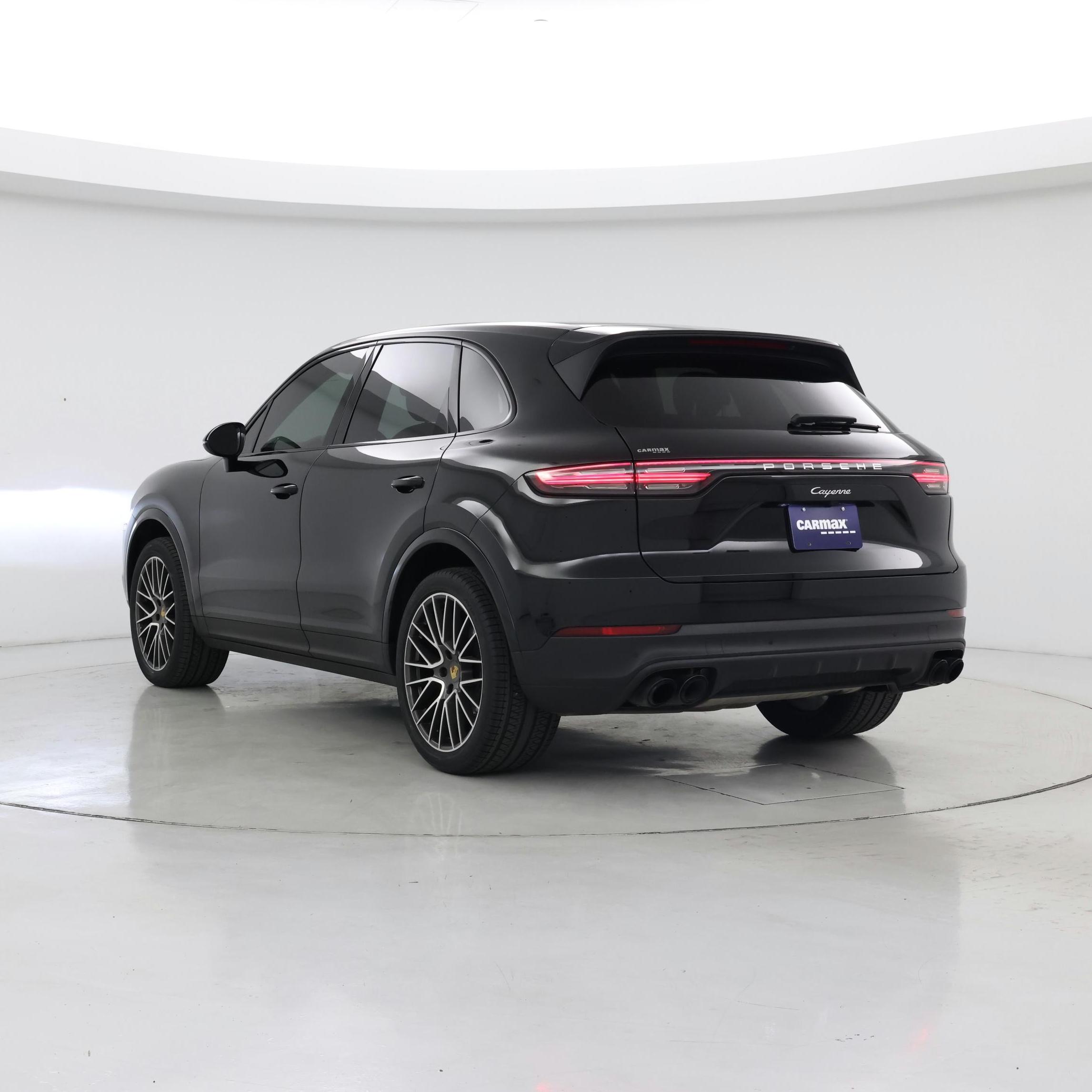 Thumbnail: 2021 Porsche Cayenne - 2
