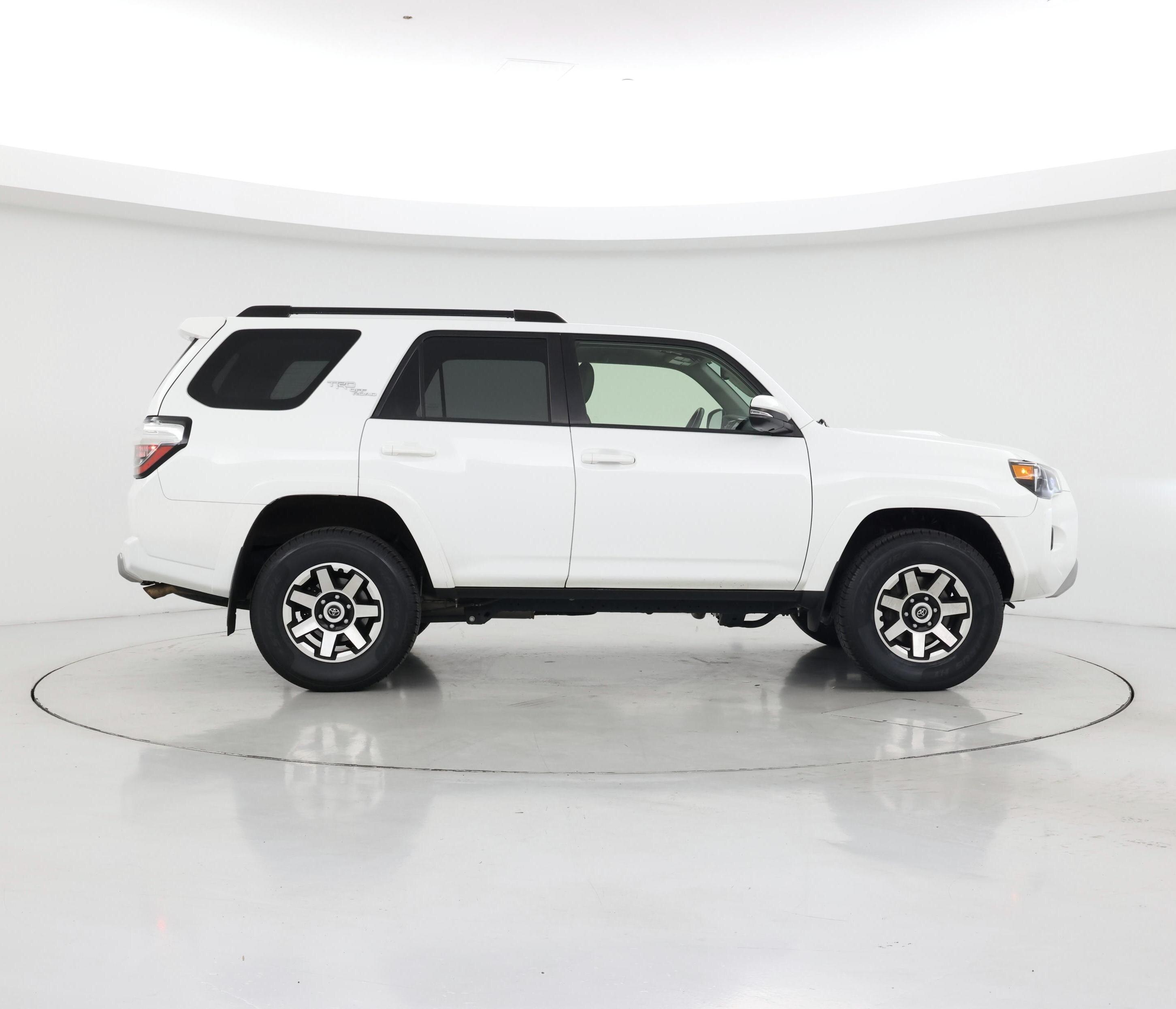 Thumbnail: 2021 Toyota 4Runner - 7