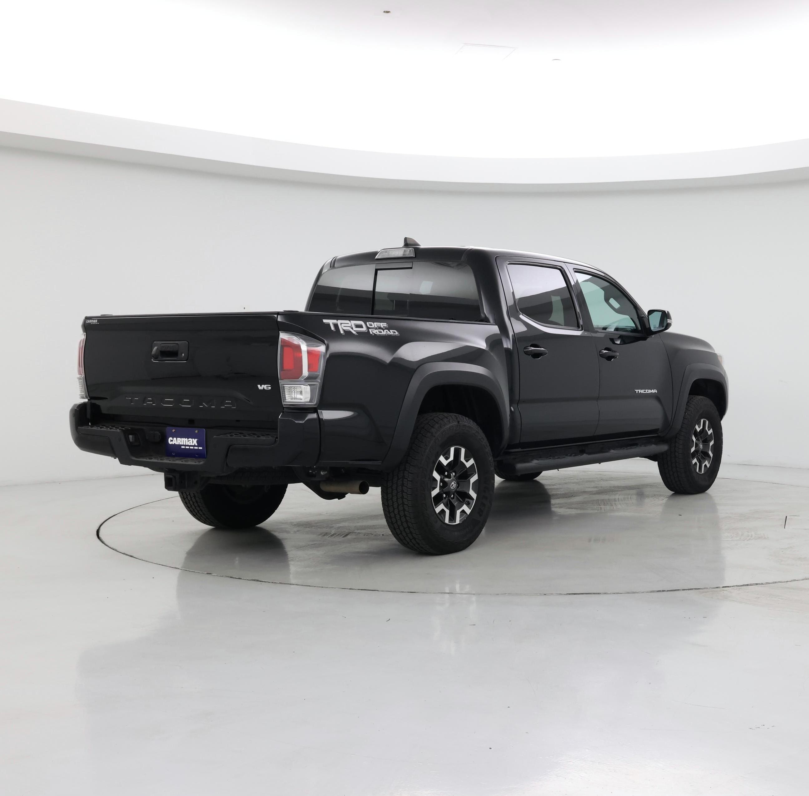 Thumbnail: 2020 Toyota Tacoma - 8