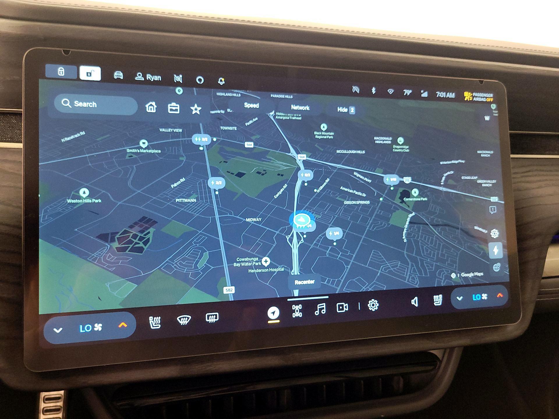 Thumbnail: 2024 Rivian R1S - 13