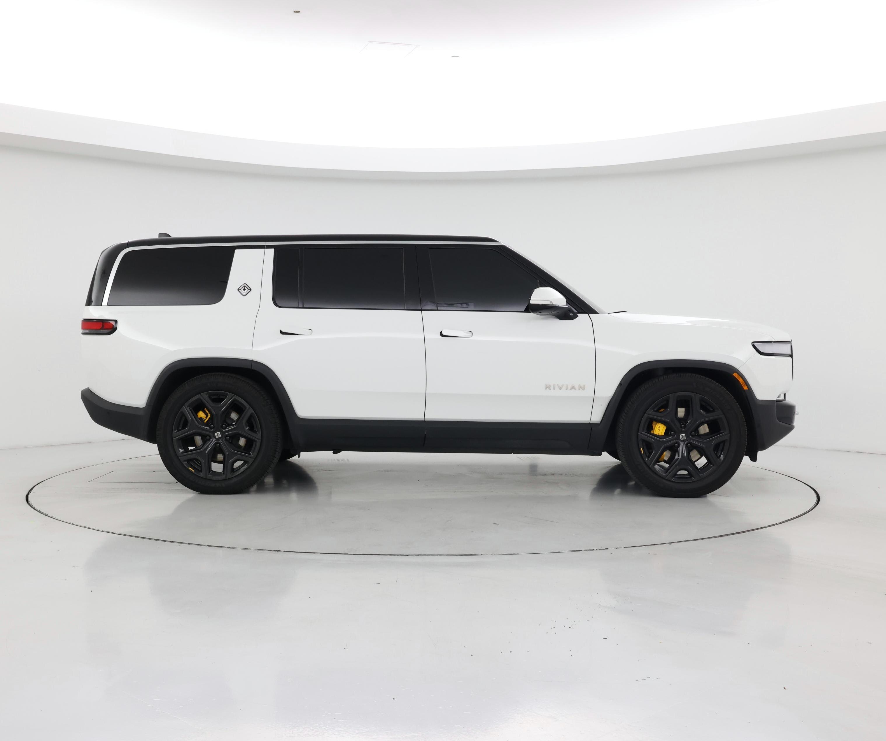 Thumbnail: 2024 Rivian R1S - 7