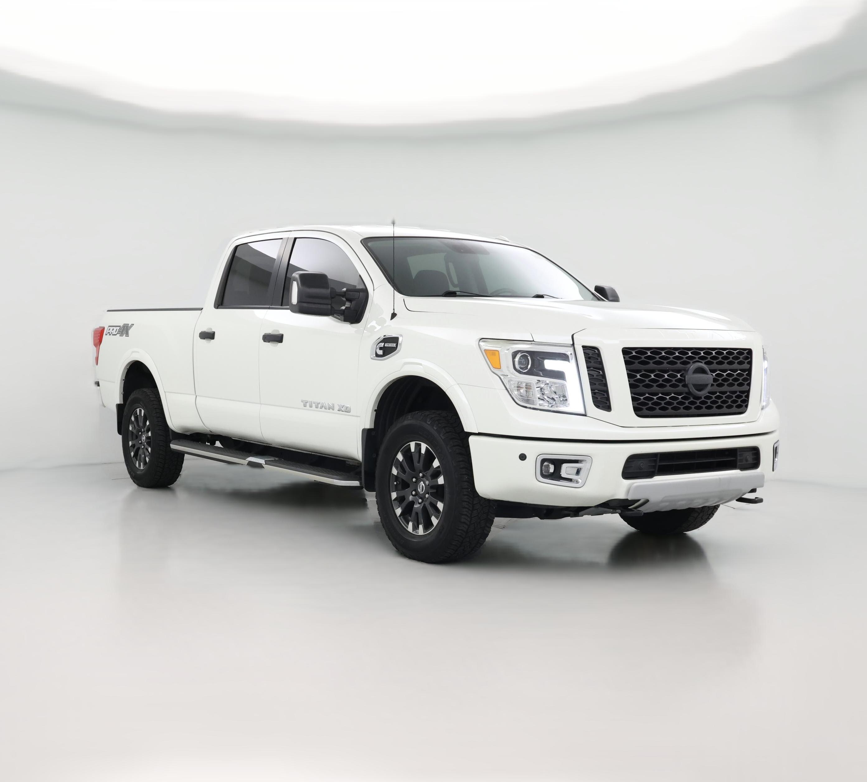 Thumbnail: 2019 Nissan Titan - 1