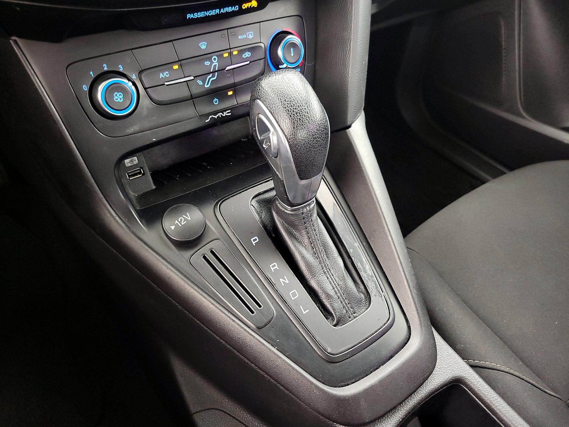 Thumbnail: 2018 Ford Focus - 17