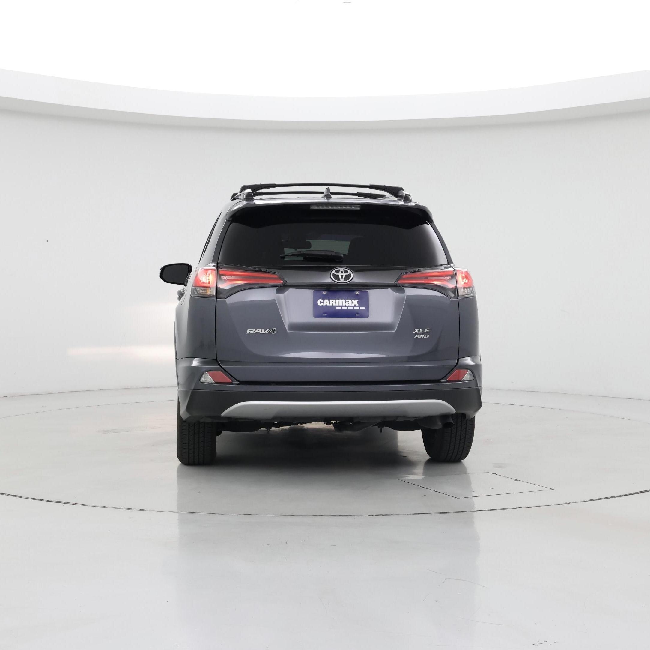 Thumbnail: 2017 Toyota RAV4 - 6