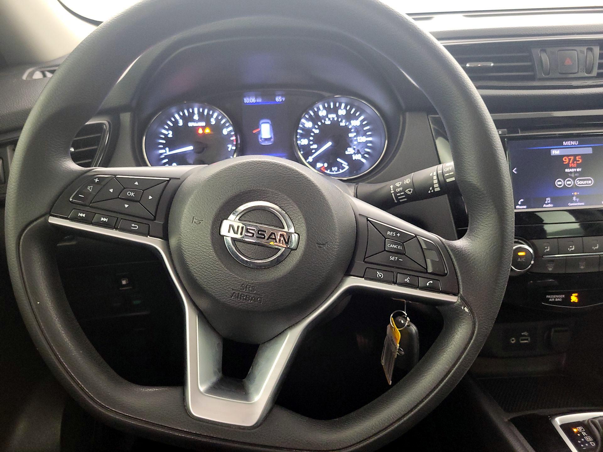 Thumbnail: 2018 Nissan Rogue - 10