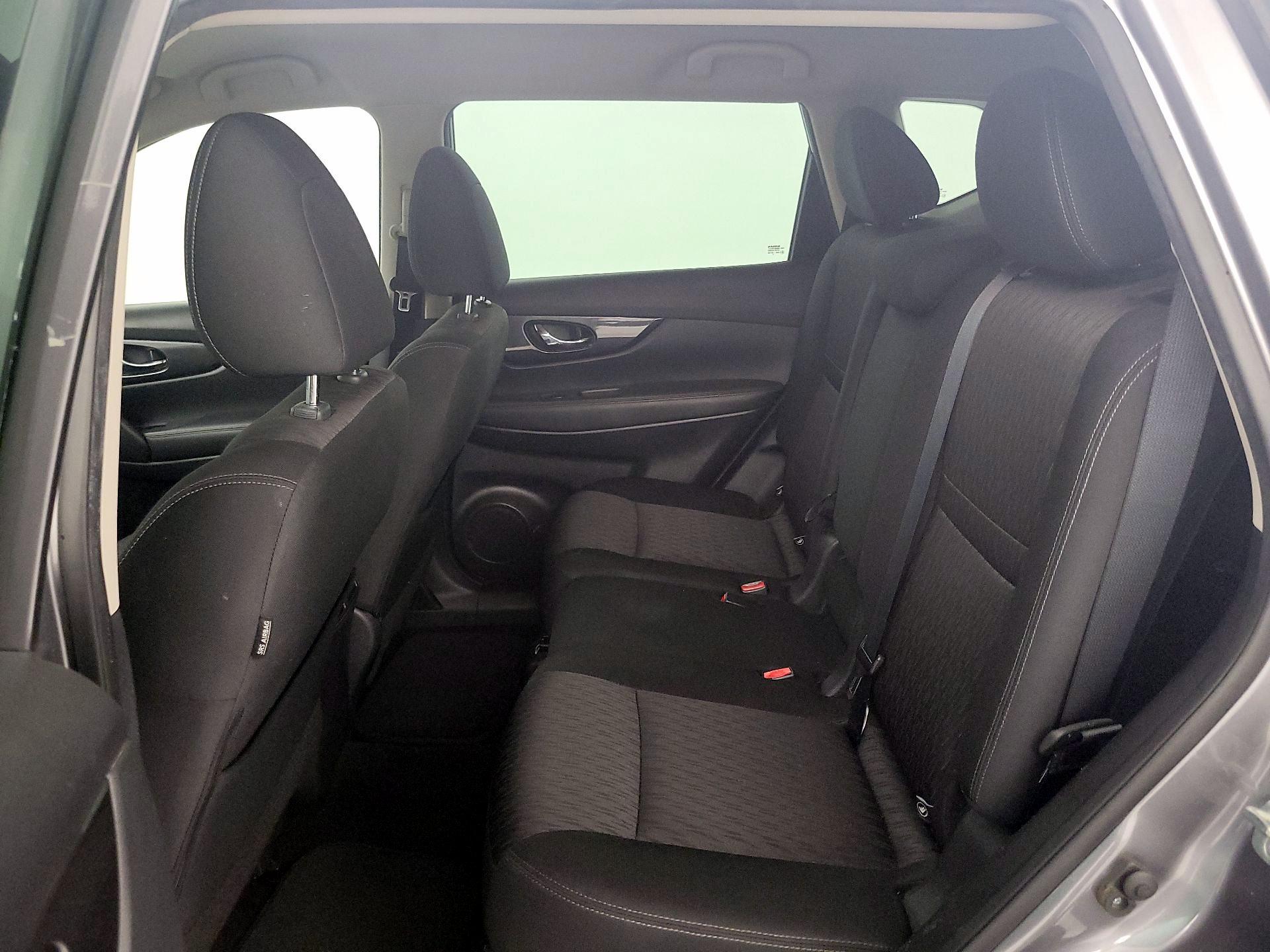 Thumbnail: 2018 Nissan Rogue - 19