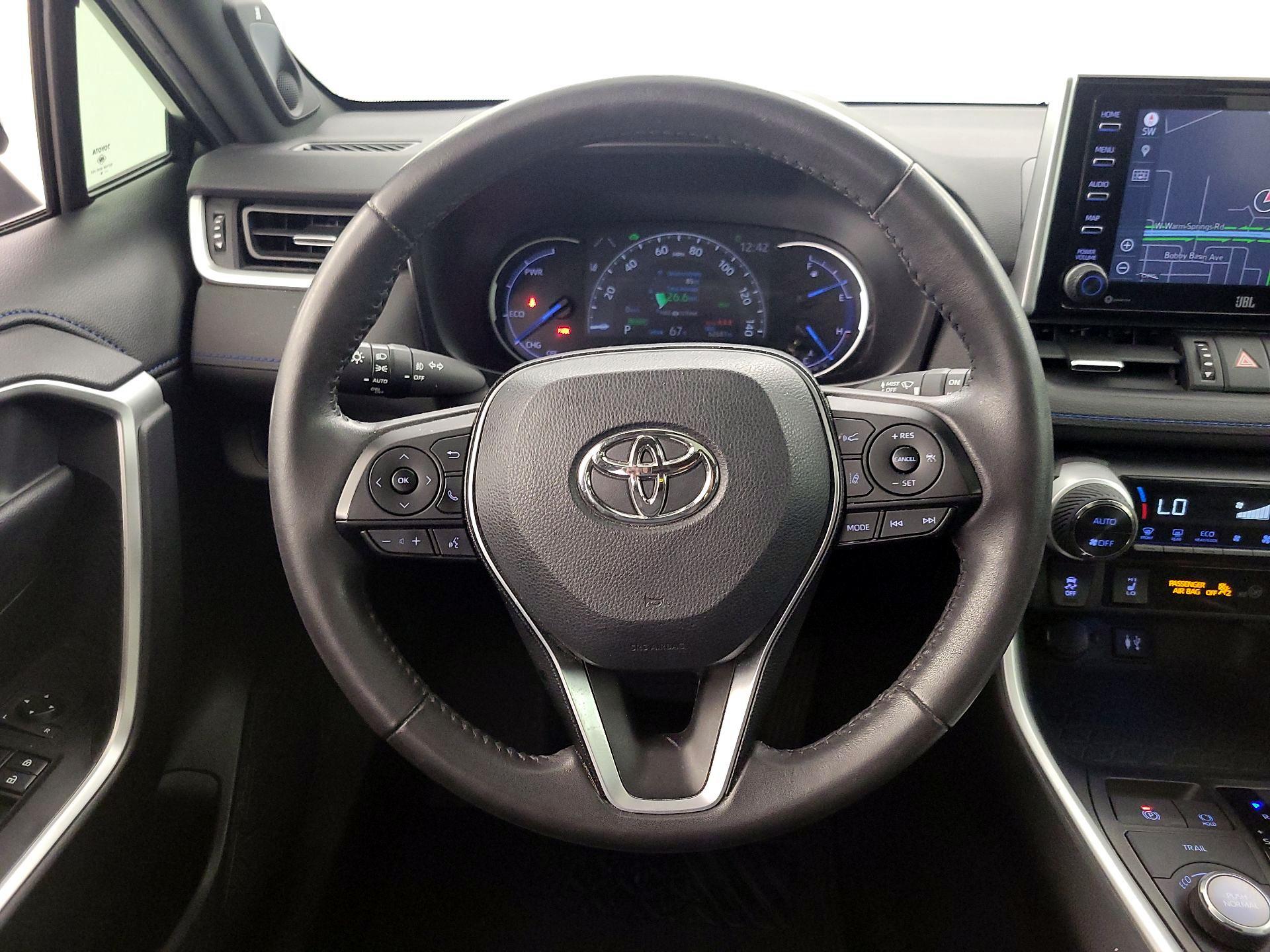 Thumbnail: 2019 Toyota RAV4 - 10